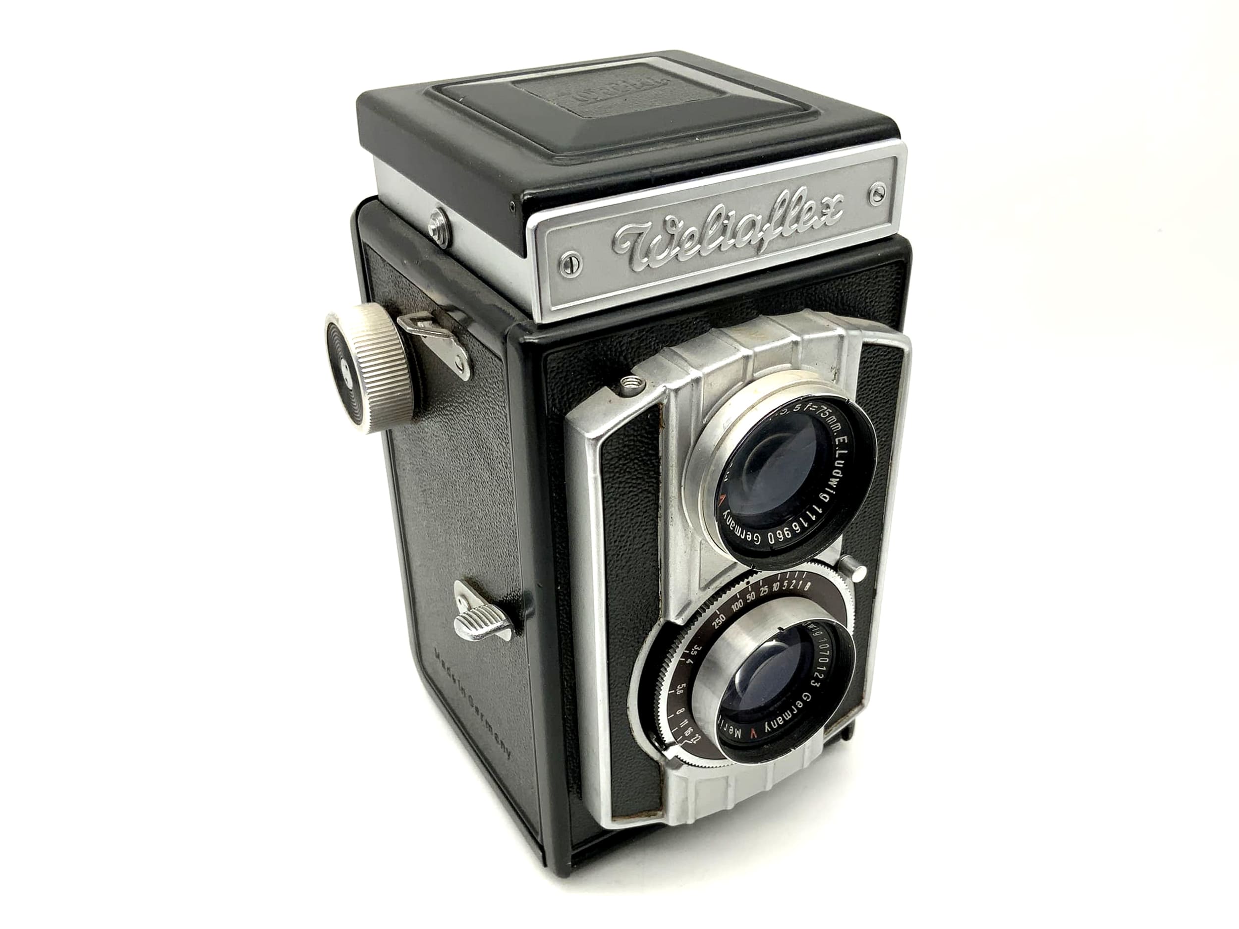 Welta Weltaflex TLR with E.Ludwig Meritar 1:3.5 f=75mm red V Vebur
