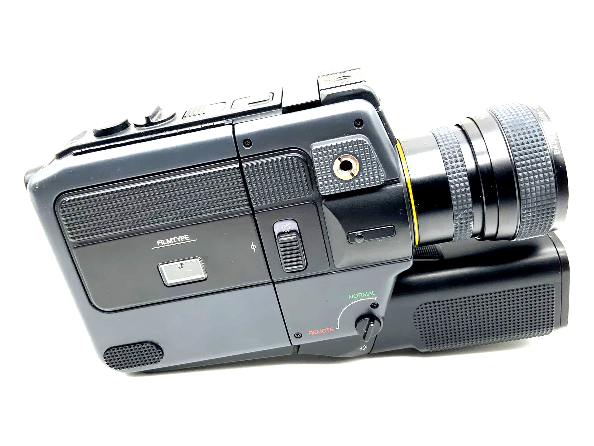 Braun S 207 XL film camera with Neovaron 1.2/7-45 Super 8 camera movie camera