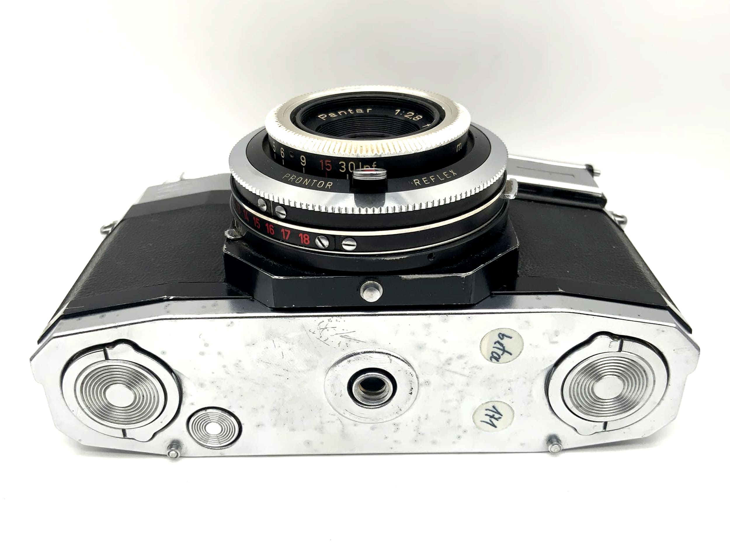 Zeiss Ikon Contaflex 35mm SLR analog with Pantar 1:2.8 45mm Prontor Reflex Body