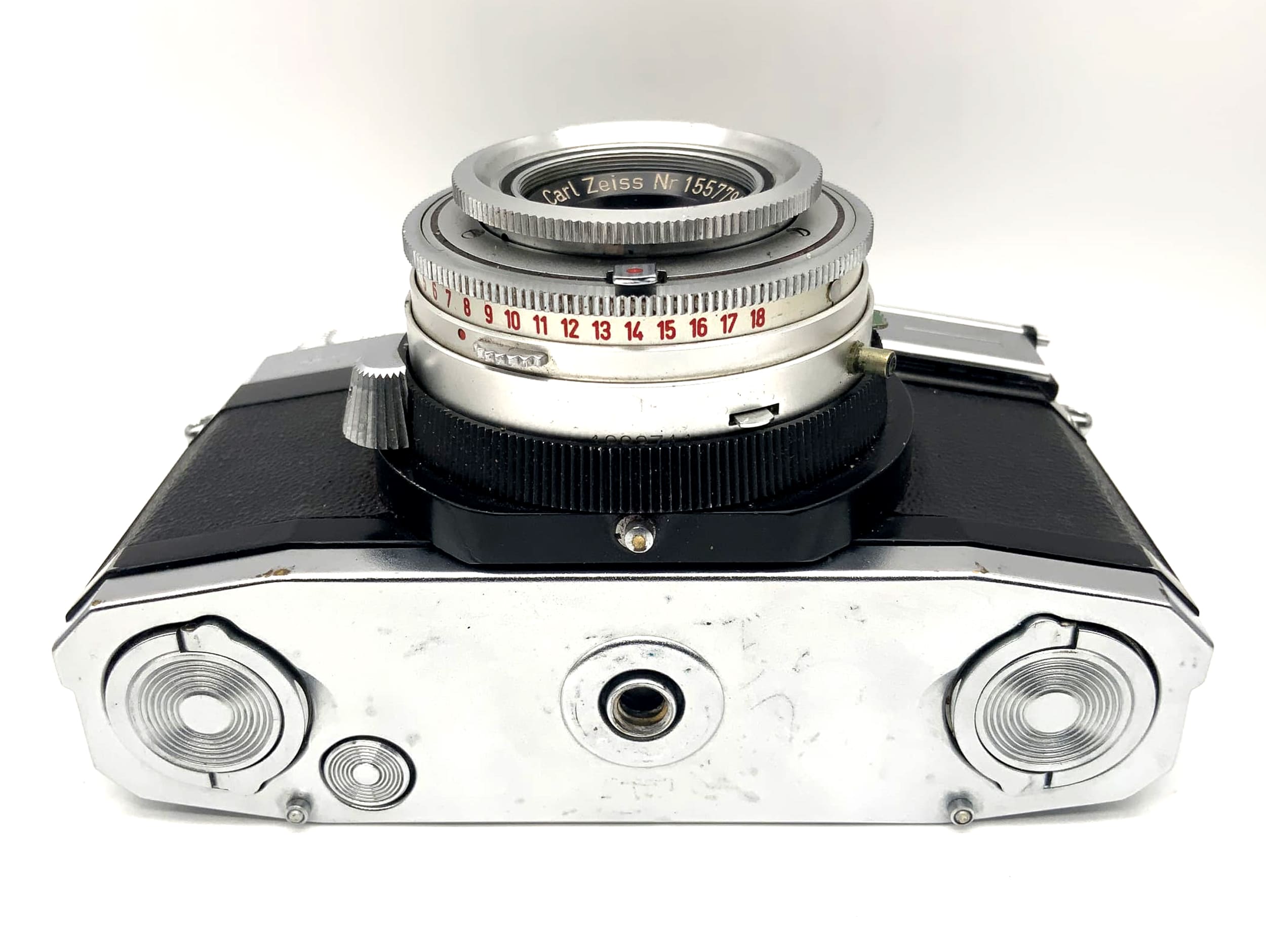 Zeiss Ikon Contaflex 35mm SLR analog with Tessar 2.8/50 Synchro Compur Body