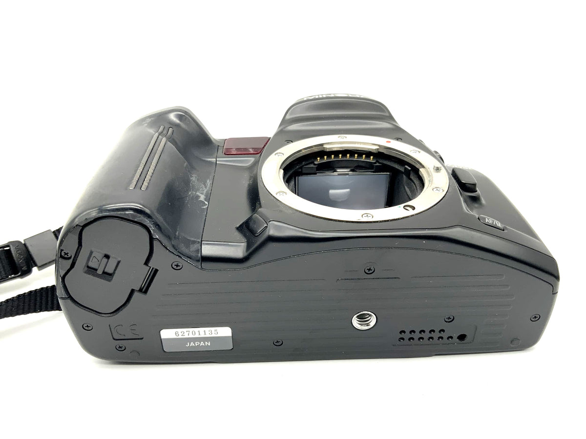 Minolta Dynax 700 si 35mm SLR camera analog body (Minolta AF/Sony A)
