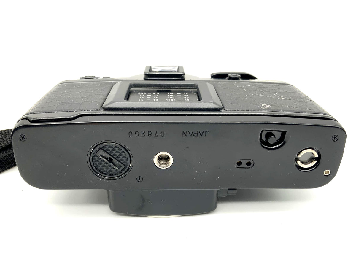 Contax 139 Quartz 35mm SLR analog camera body (Yashica/Contax)