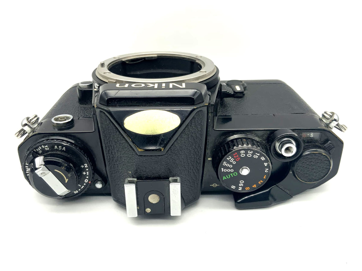 Nikon FE 35mm SLR analog camera body (Nikon F)