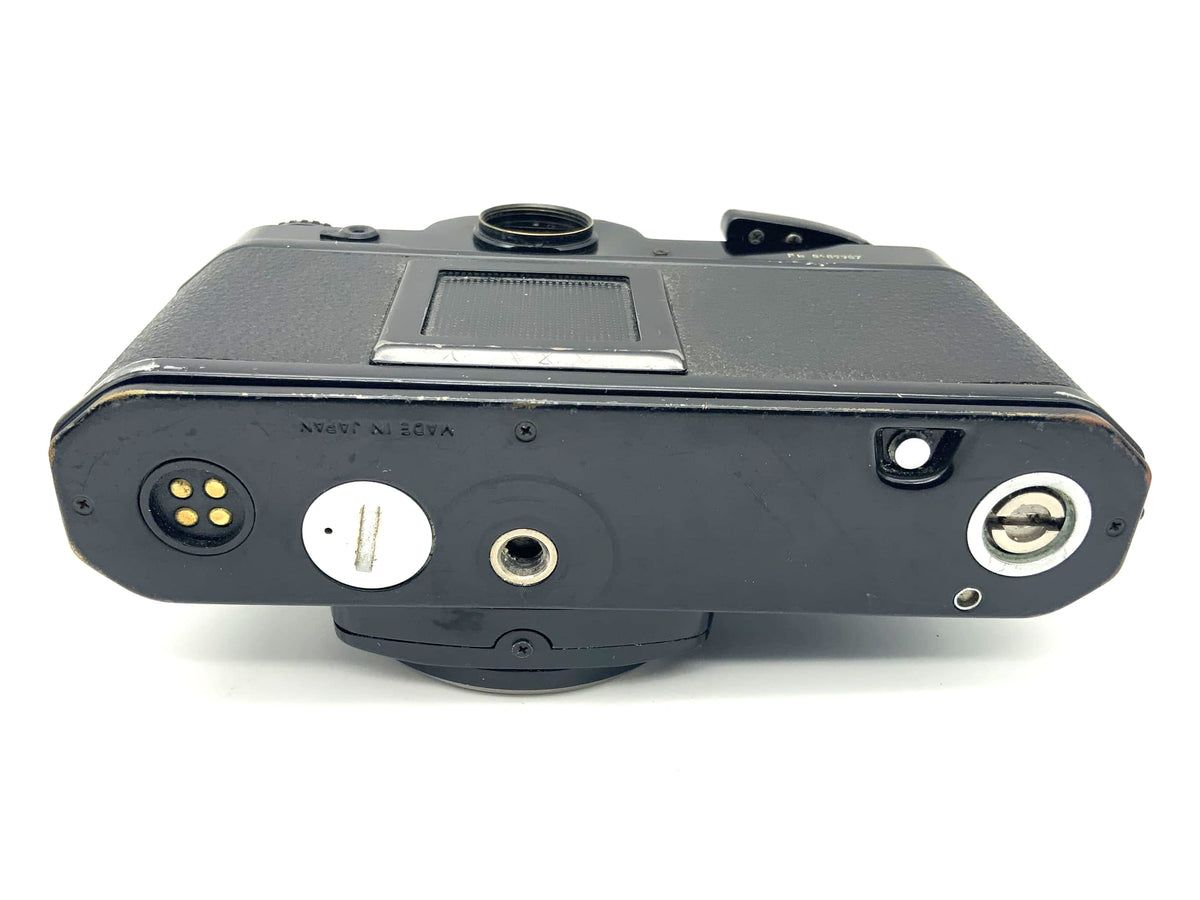 Nikon FE 35mm SLR analog camera body (Nikon F)