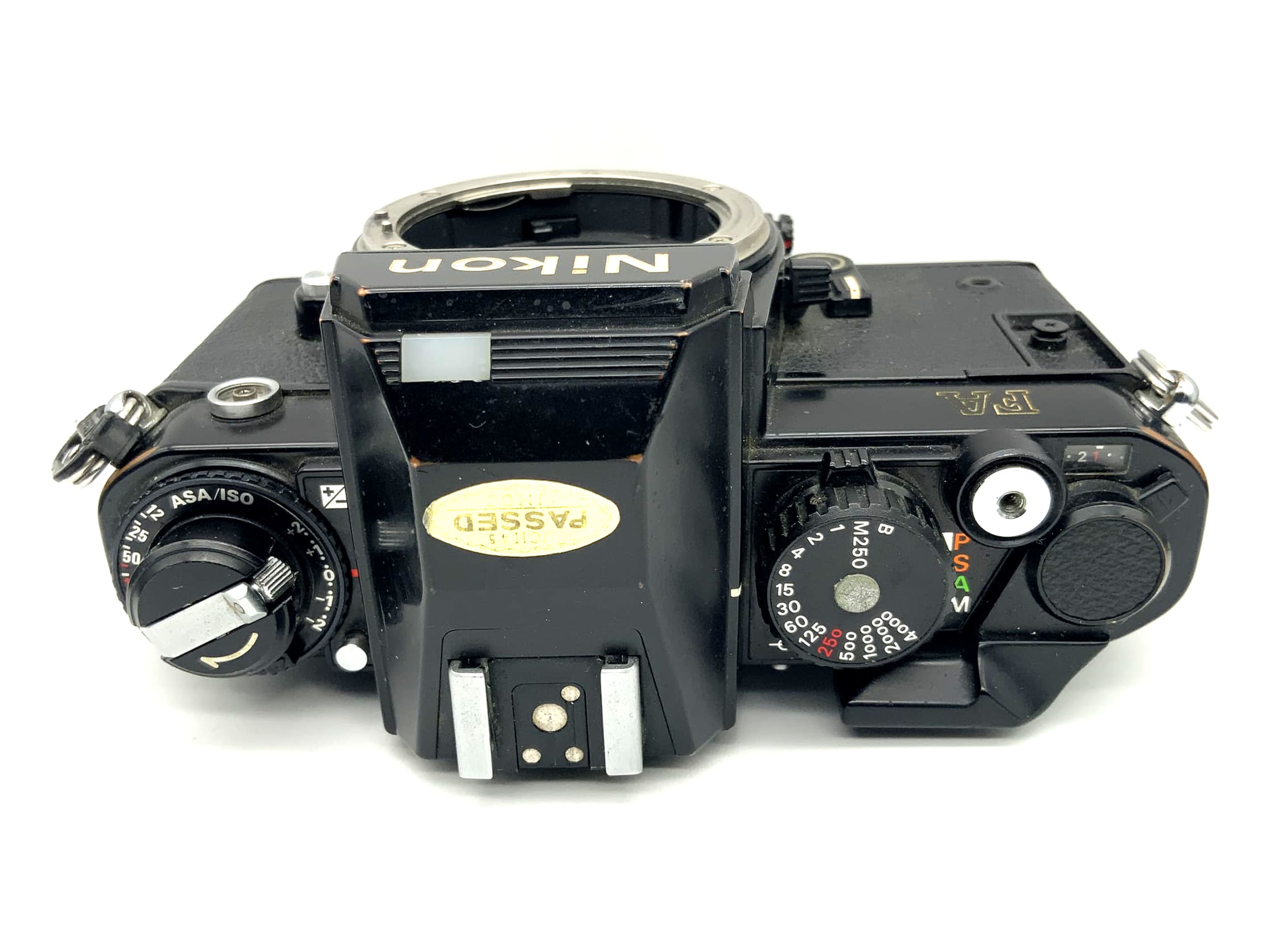 Nikon FA 35mm SLR analog camera with MF-16 databack body (Nikon F)