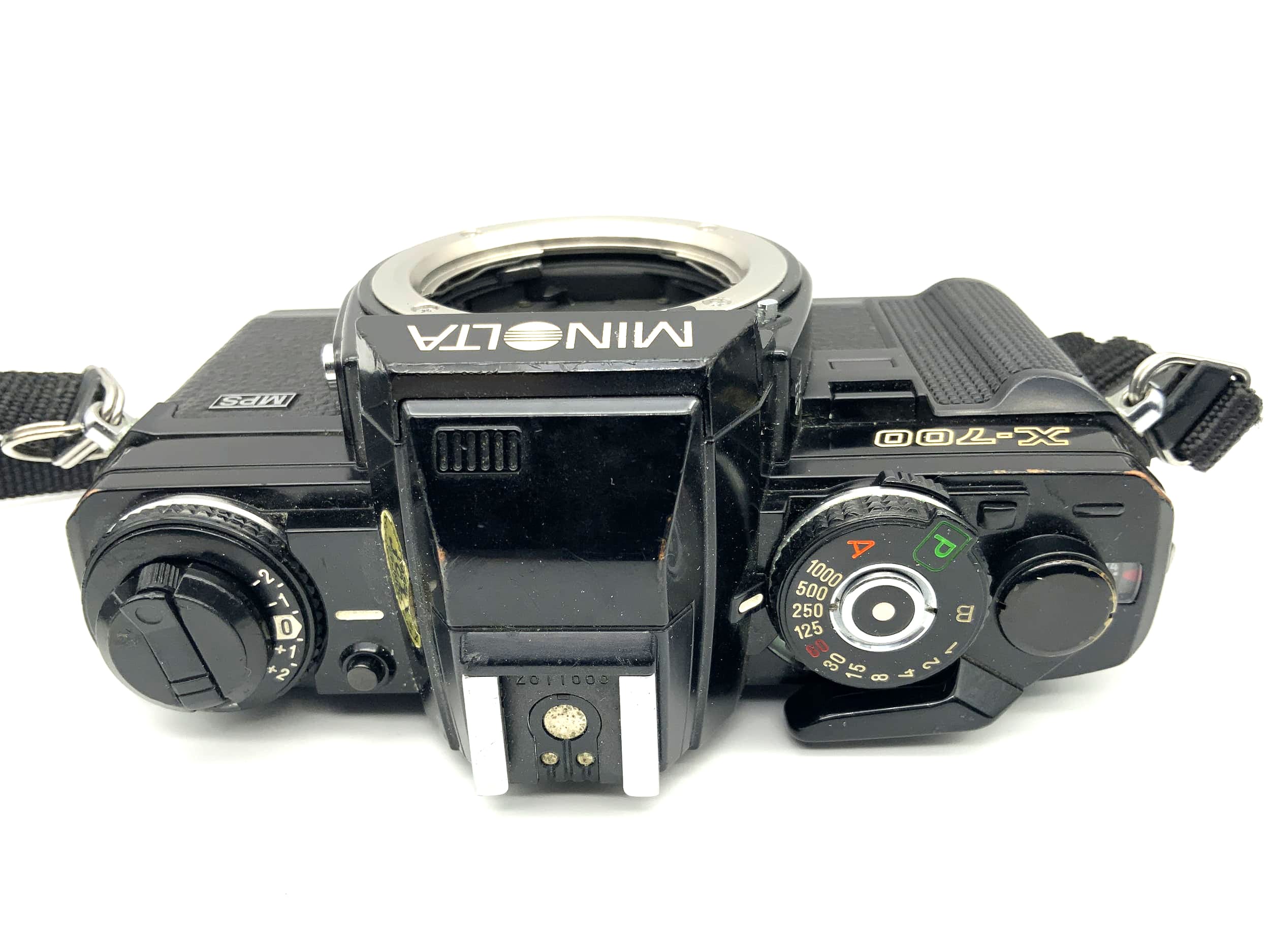 Minolta X-700 35mm SLR analog camera body (Minolta MD)