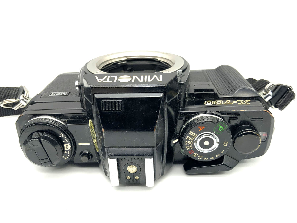 Minolta X-700 35mm SLR analog camera body (Minolta MD)