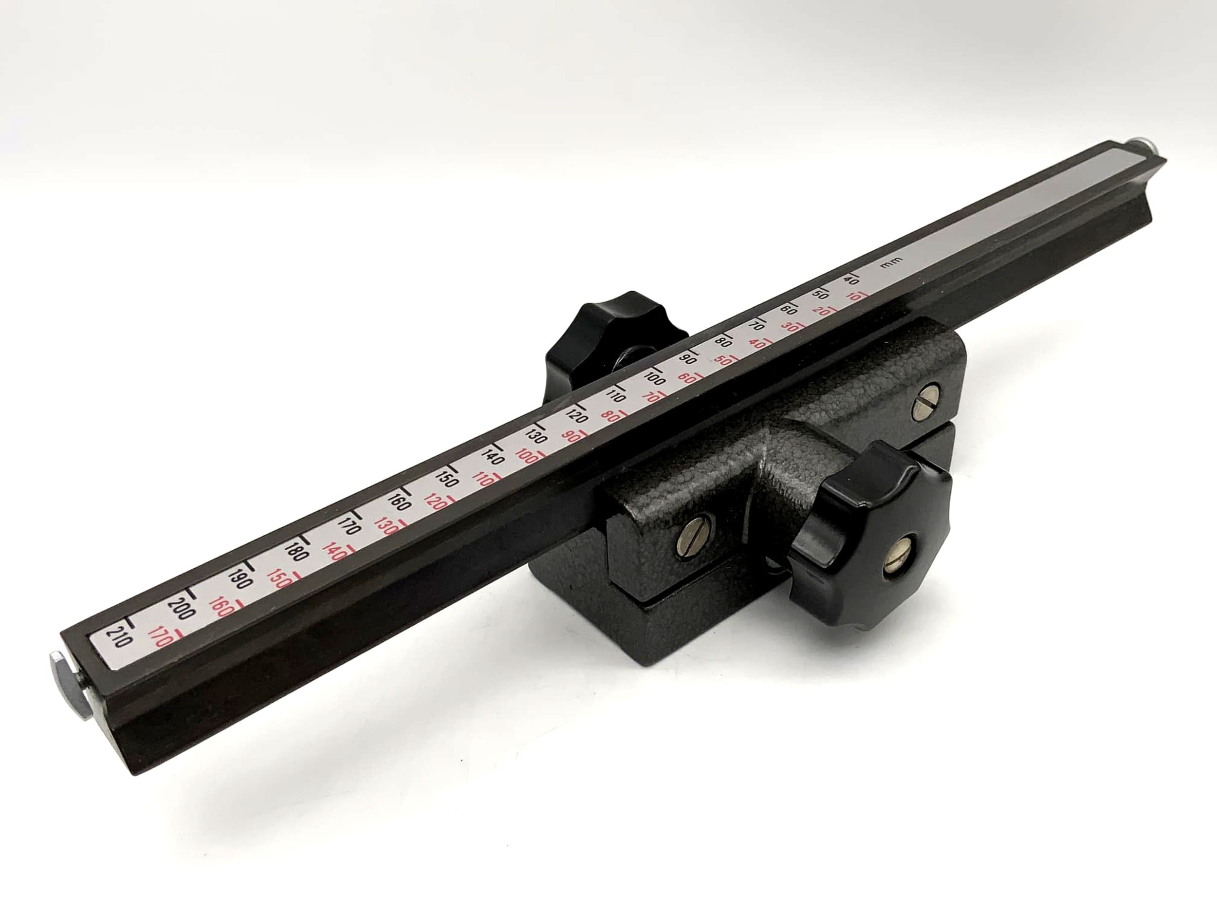 Pentacon gray focusing rack for large bellows unit