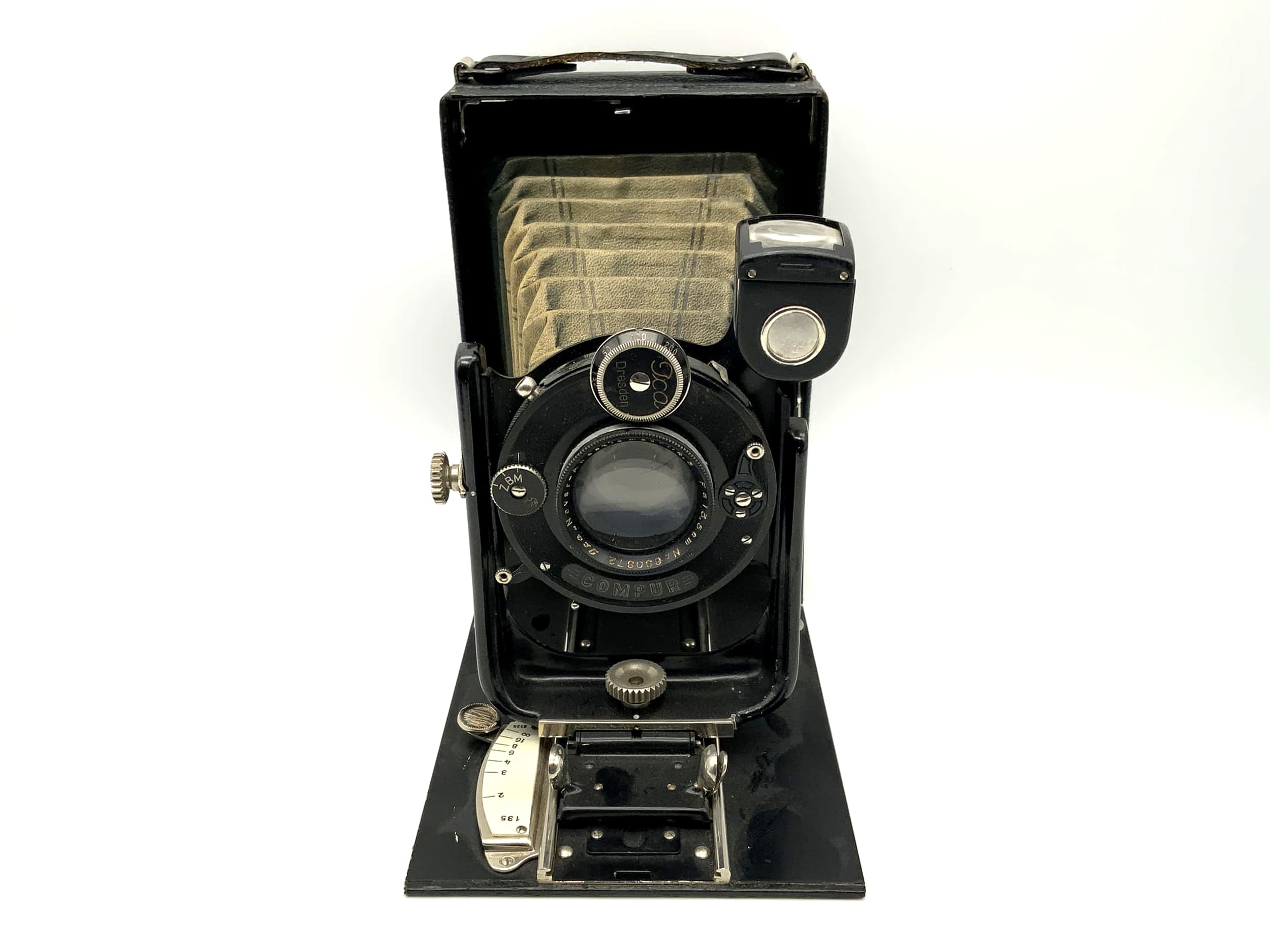 Ica Dresden Volta 146/1 plate camera with Novar Anastigmat 1:4.5 F=13.5cm Compur