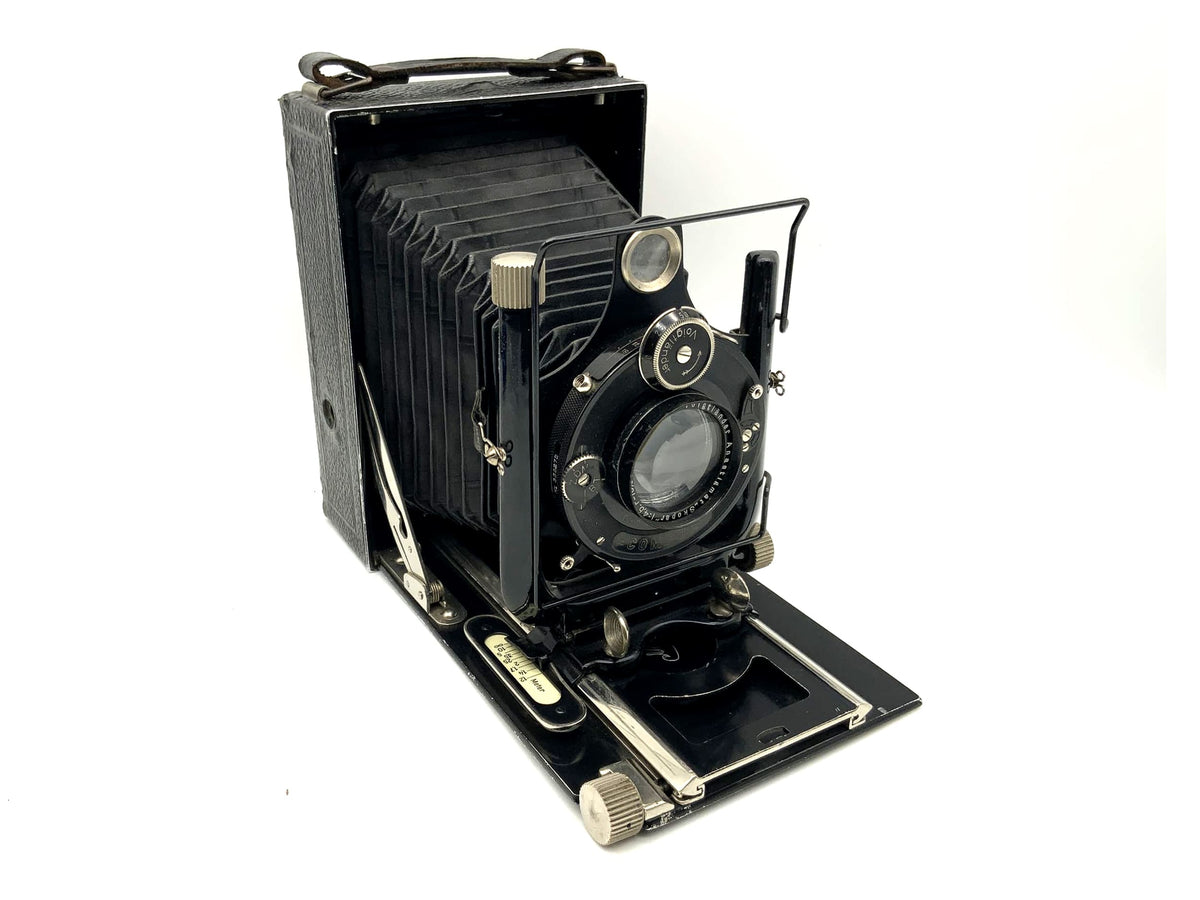Voigtländer Avus plate camera with Anastigmat Skopar 1:4.5 F=13.5cm Compur