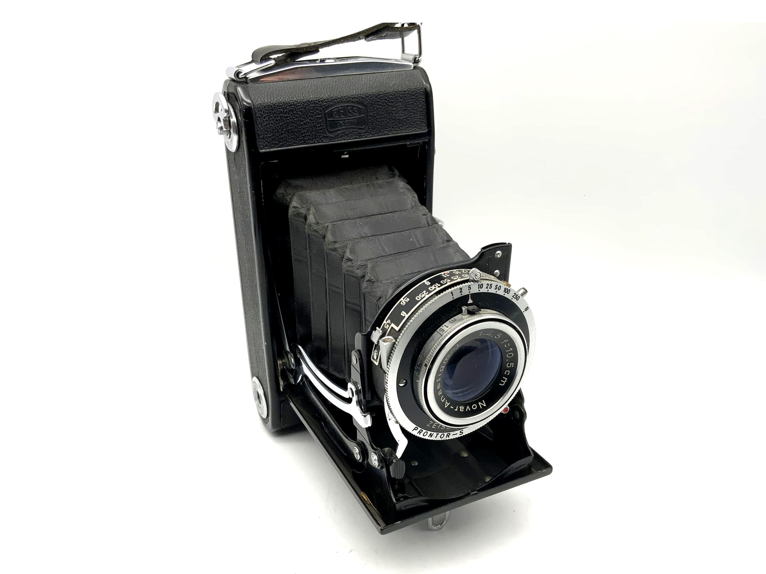 Zeiss Ikon Nettar 515/2 folding camera with Novar Anastigmat 1:4.5/10.5cm Prontor-S