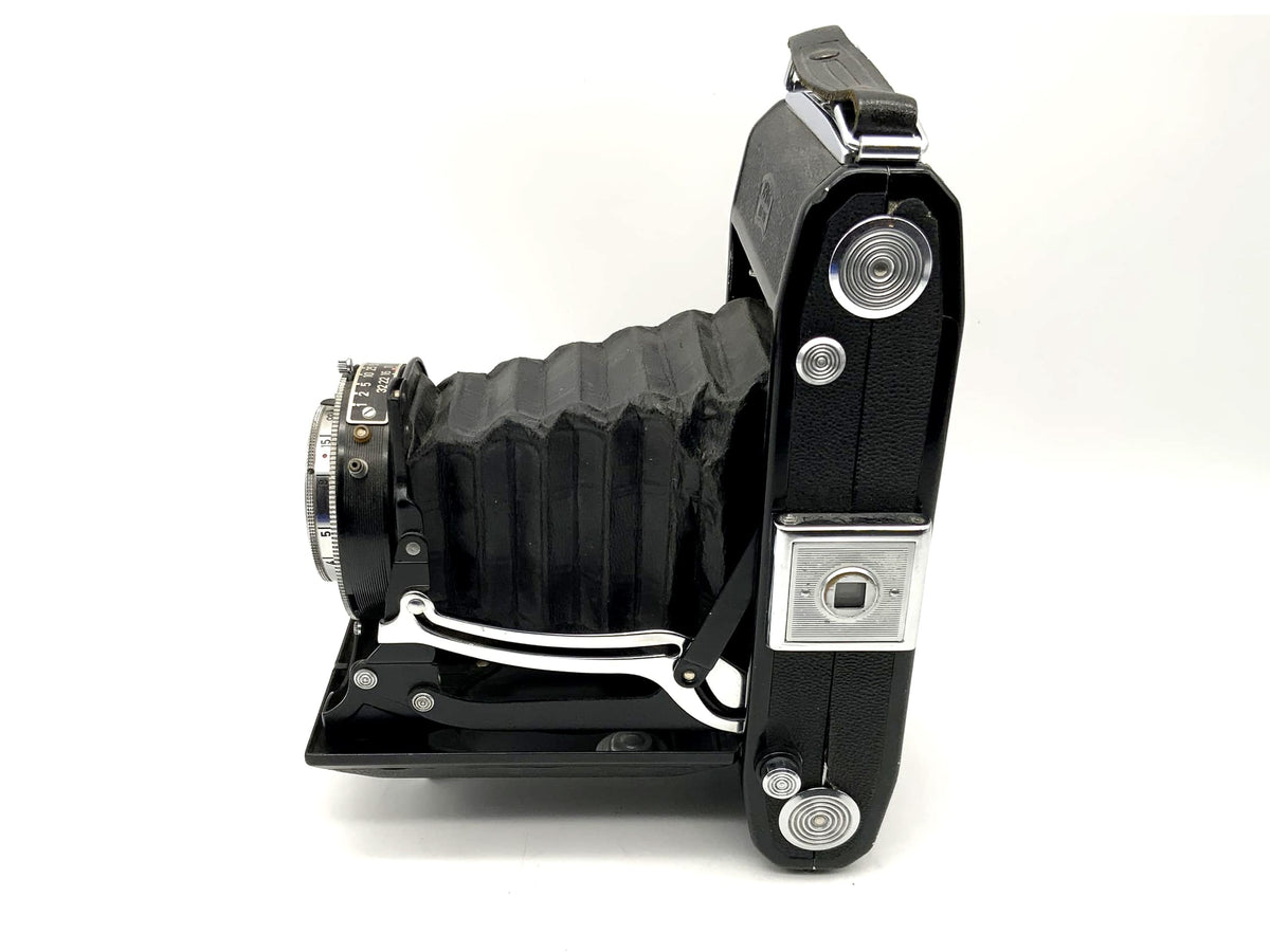 Zeiss Ikon Nettar 515/2 folding camera with Novar Anastigmat 1:4.5/10.5cm Prontor-S