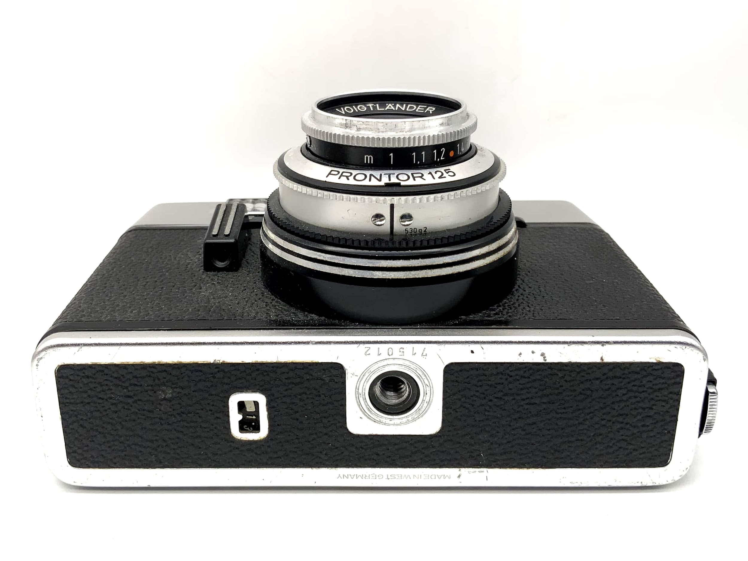 Voigtländer Vitoret D viewfinder camera Color-Lanthar 2.8/50 Prontor 125 analog camera