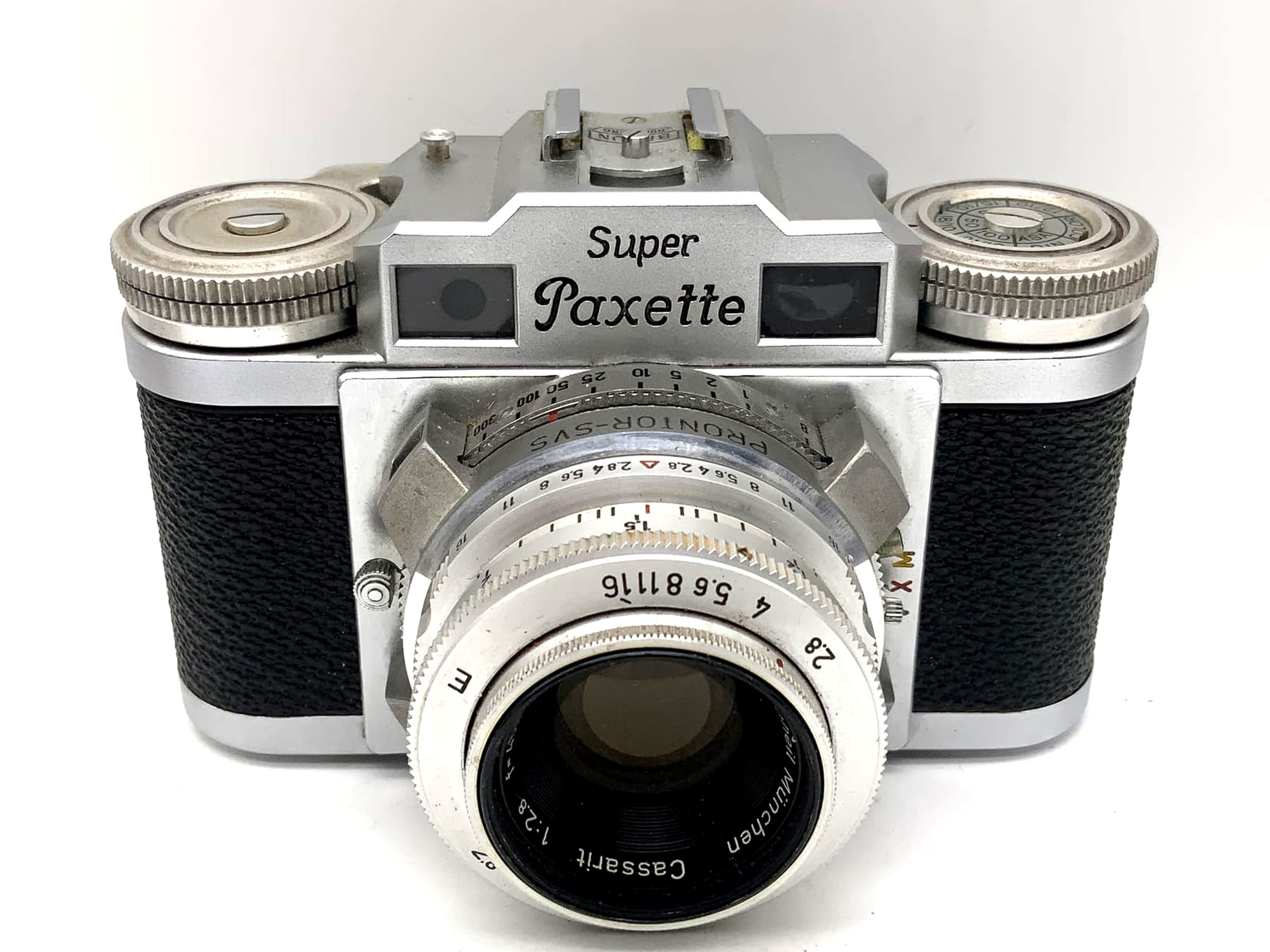 Braun Super Paxette viewfinder camera with Steinheil München Cassarit 1:2.8 f=45mm lens