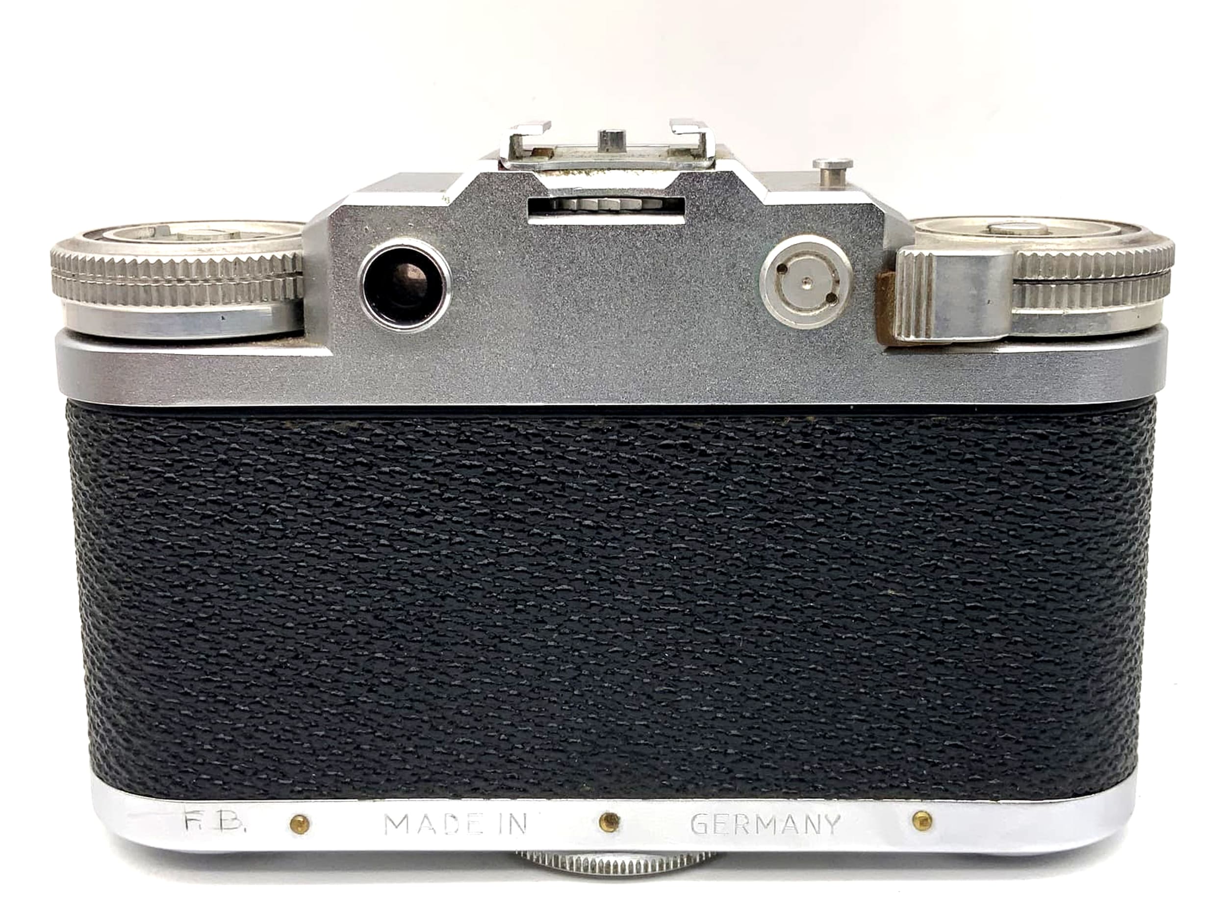 Braun Super Paxette viewfinder camera with Steinheil München Cassarit 1:2.8 f=45mm lens