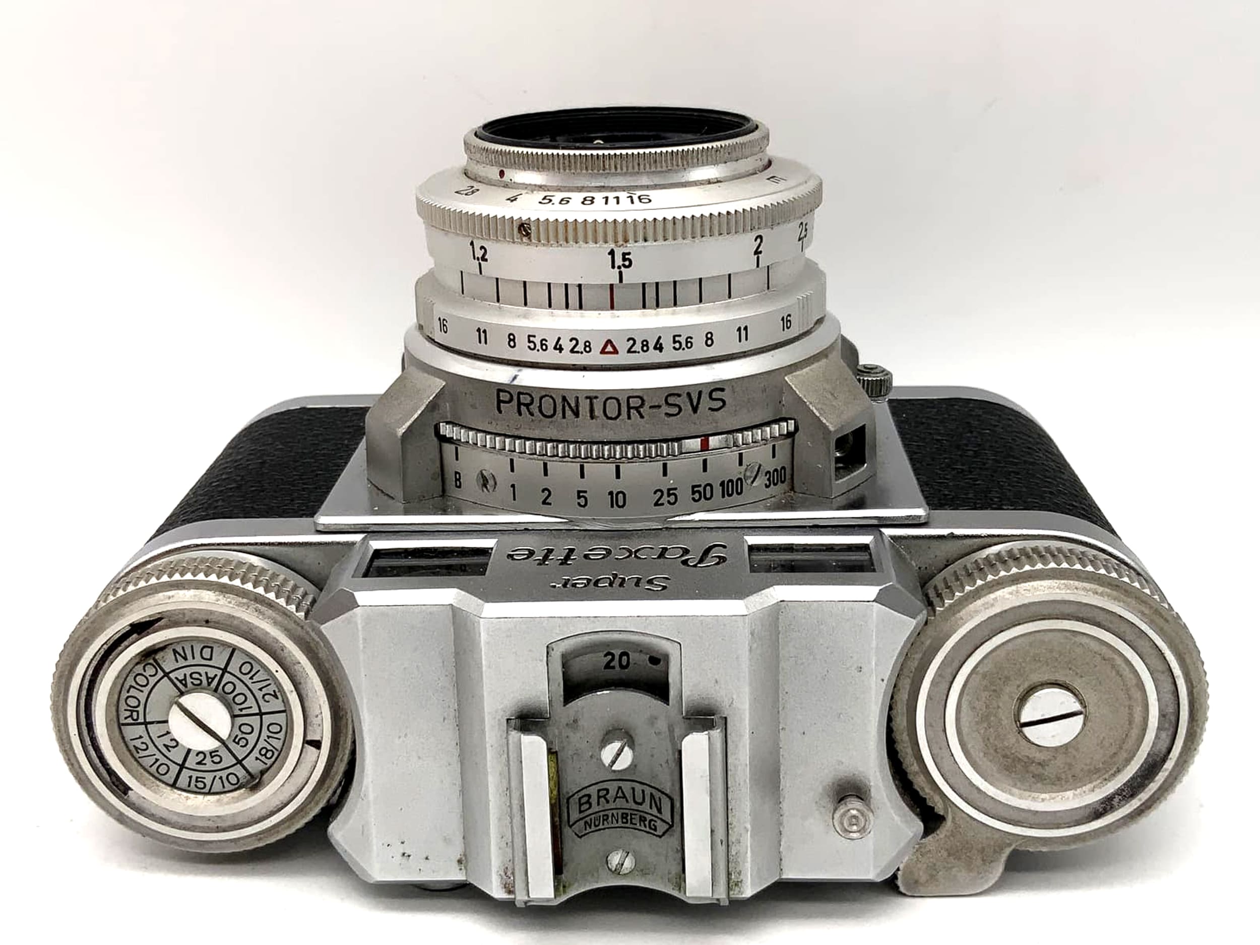 Braun Super Paxette viewfinder camera with Steinheil München Cassarit 1:2.8 f=45mm lens