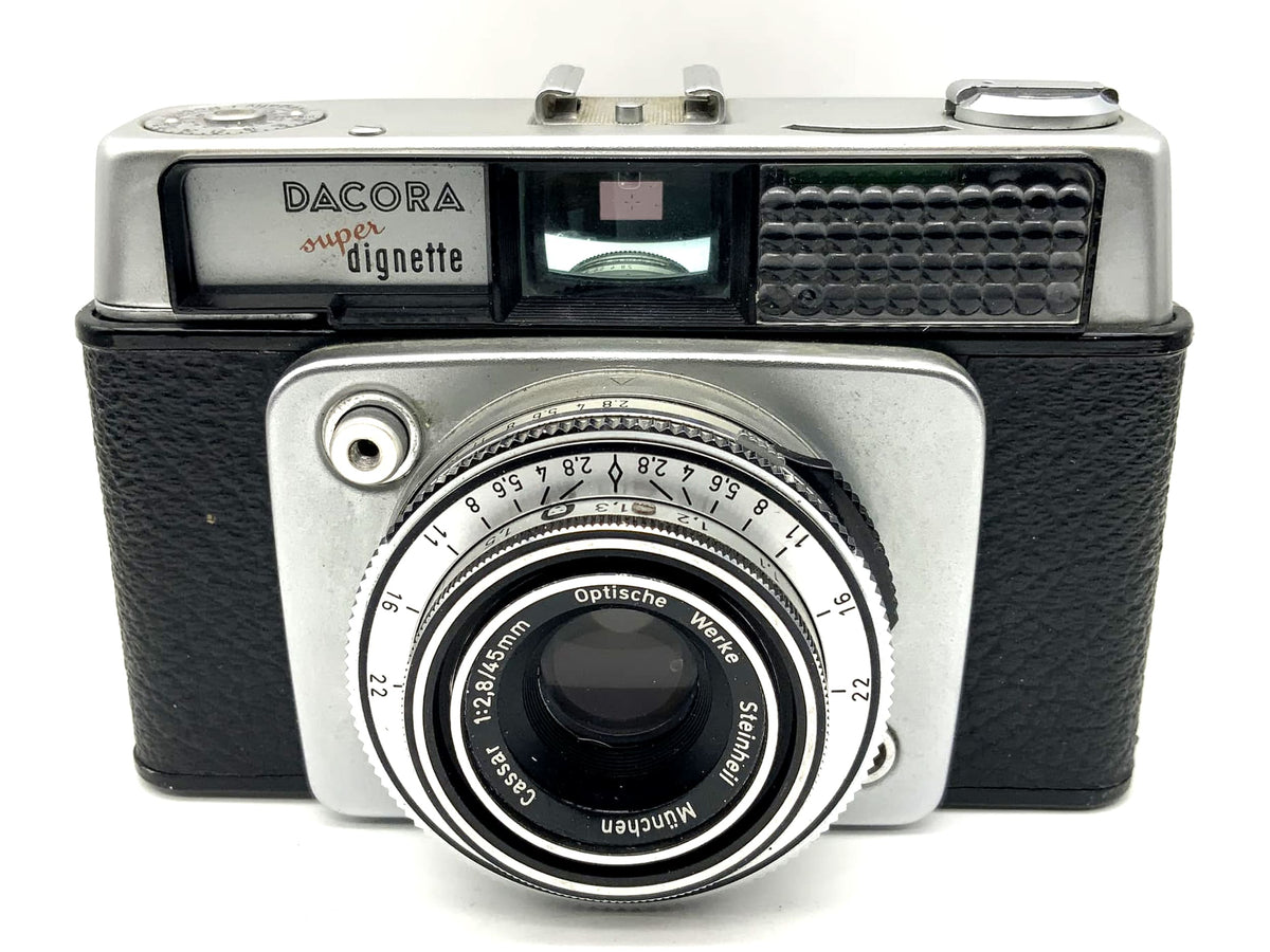 Dacora Super Dignette viewfinder camera with Cassar 1:2.8 f=45mm Prontor 500 LK
