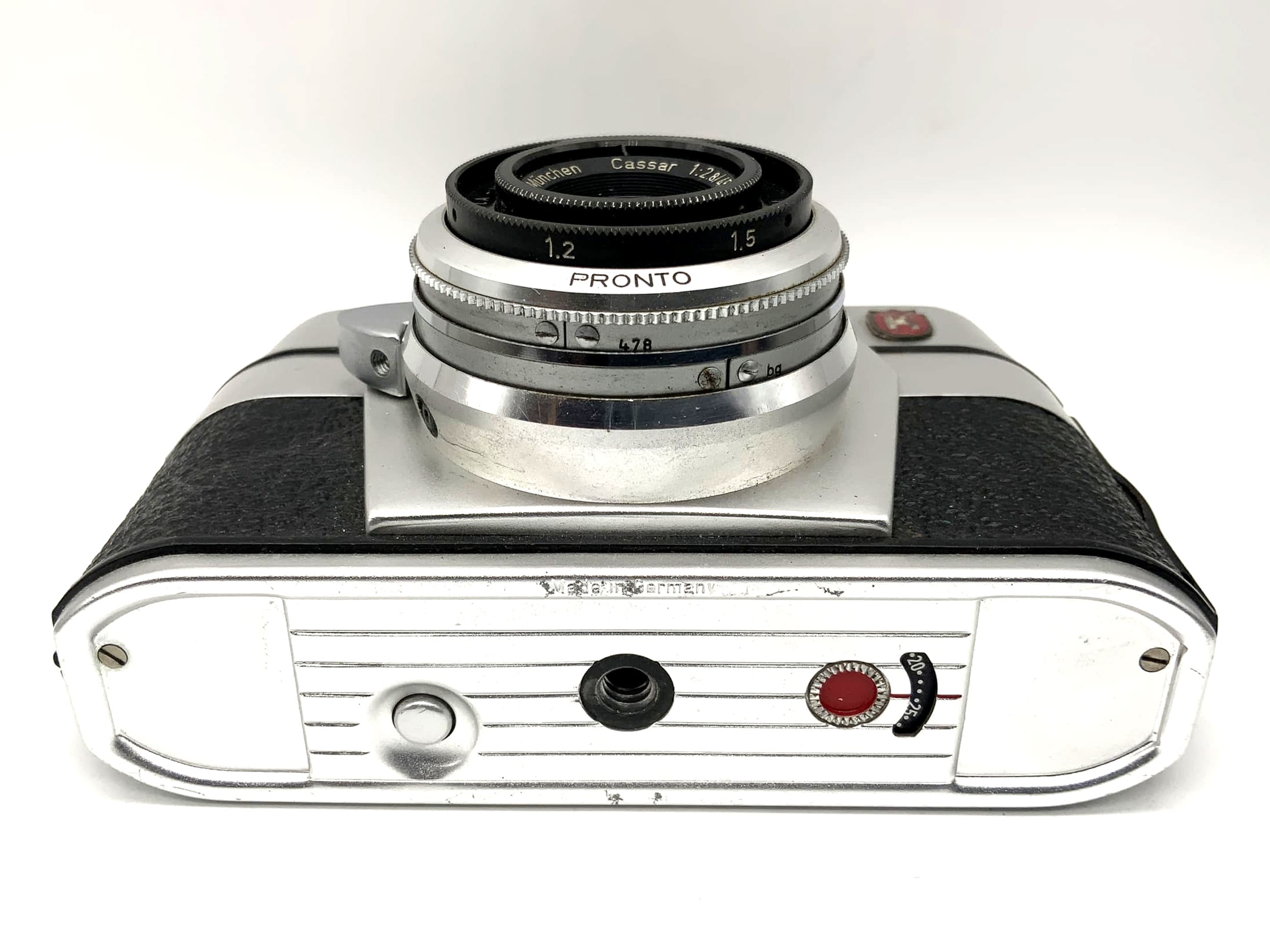 Regula L viewfinder camera Steinheil Munich Cassar 1:2.8 f=45mm Pronto analog camera