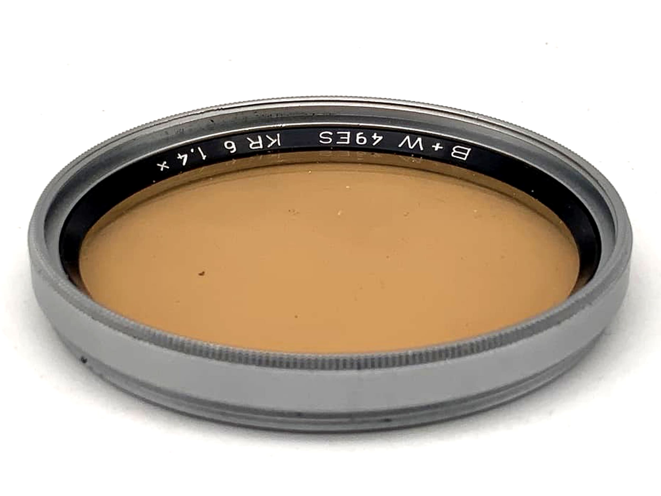 B+W Correction Filter KR 6 1.4x Filter 49mm Circular Filter Thread M49