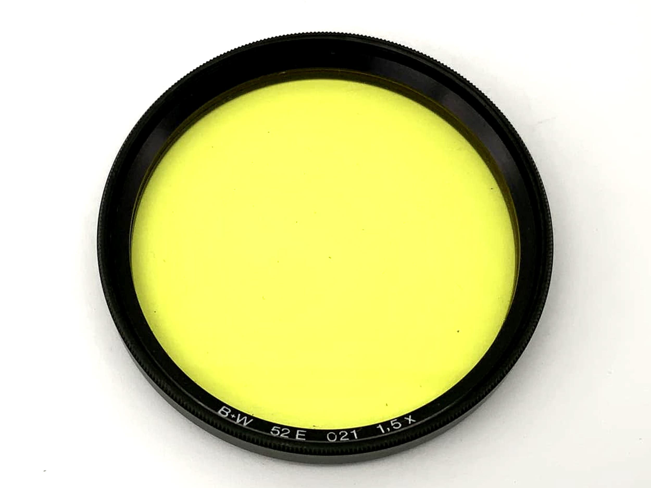 B+W Color Filter 52E 021 1.5x Yellow Filter 52mm Circular M52