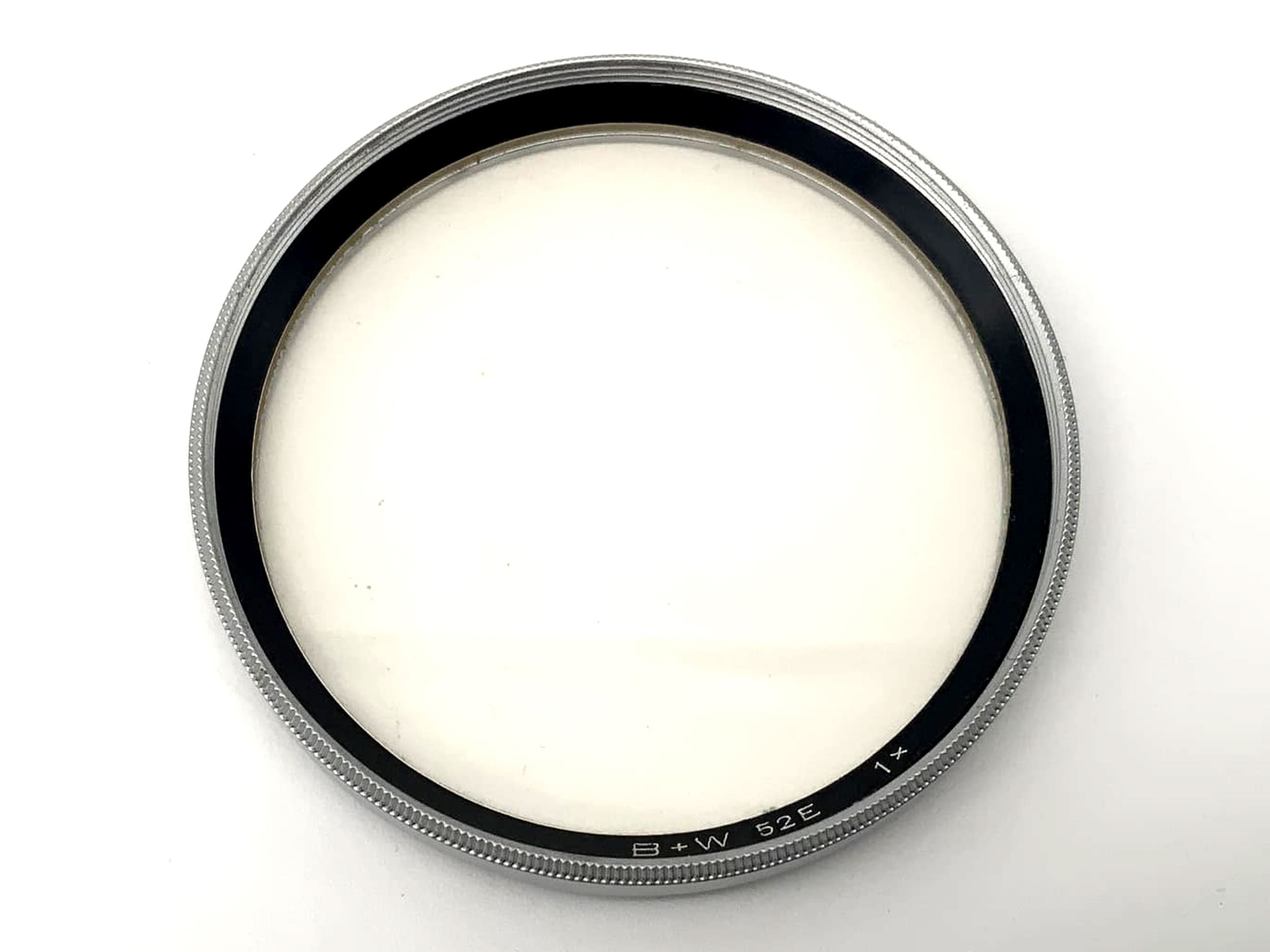 B+W close-up lens 1x silver filter 52mm circular filter thread M52