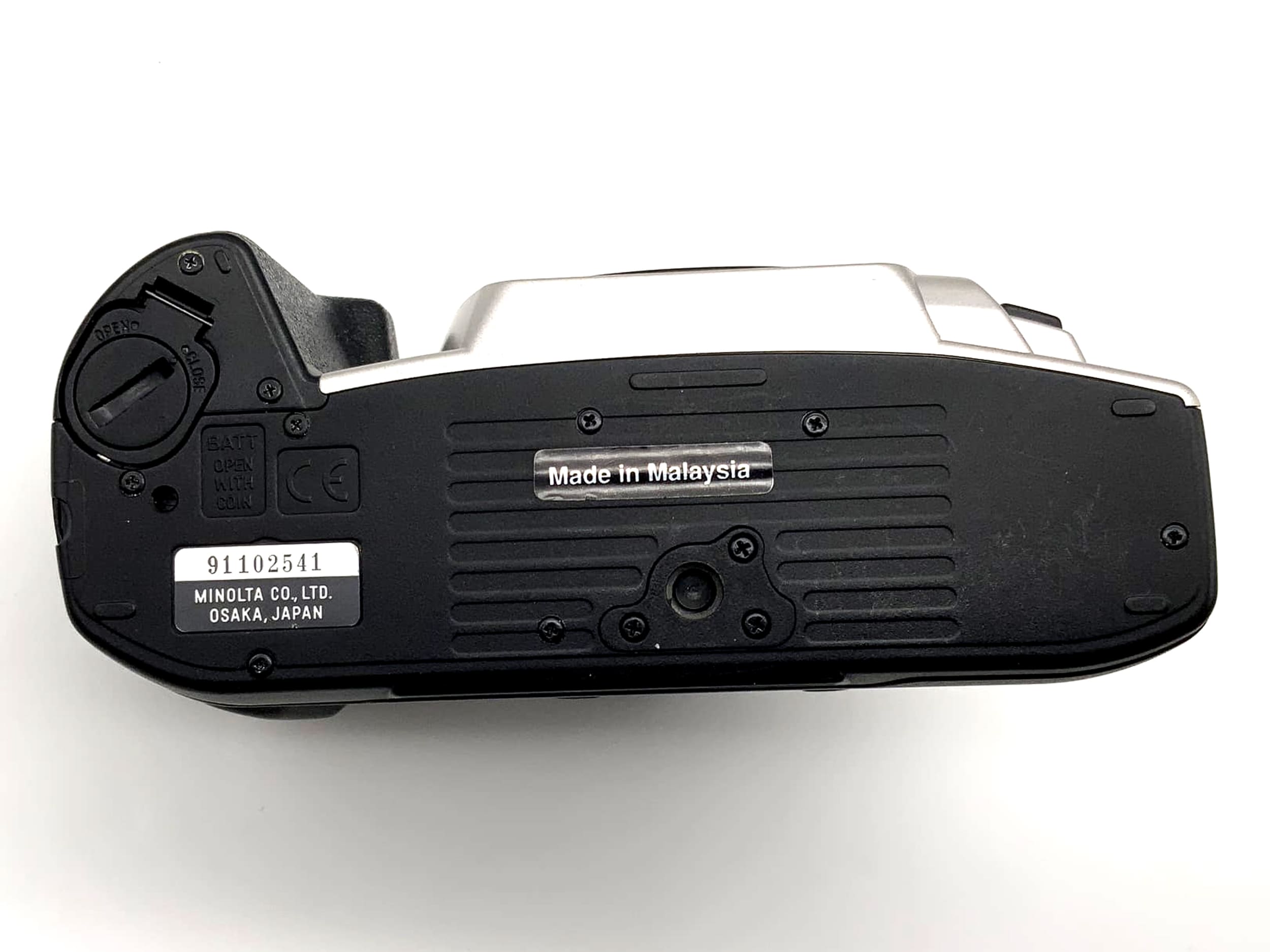 Minolta Dynax 404si SLR 35mm AF Autofocus Analog Camera Body