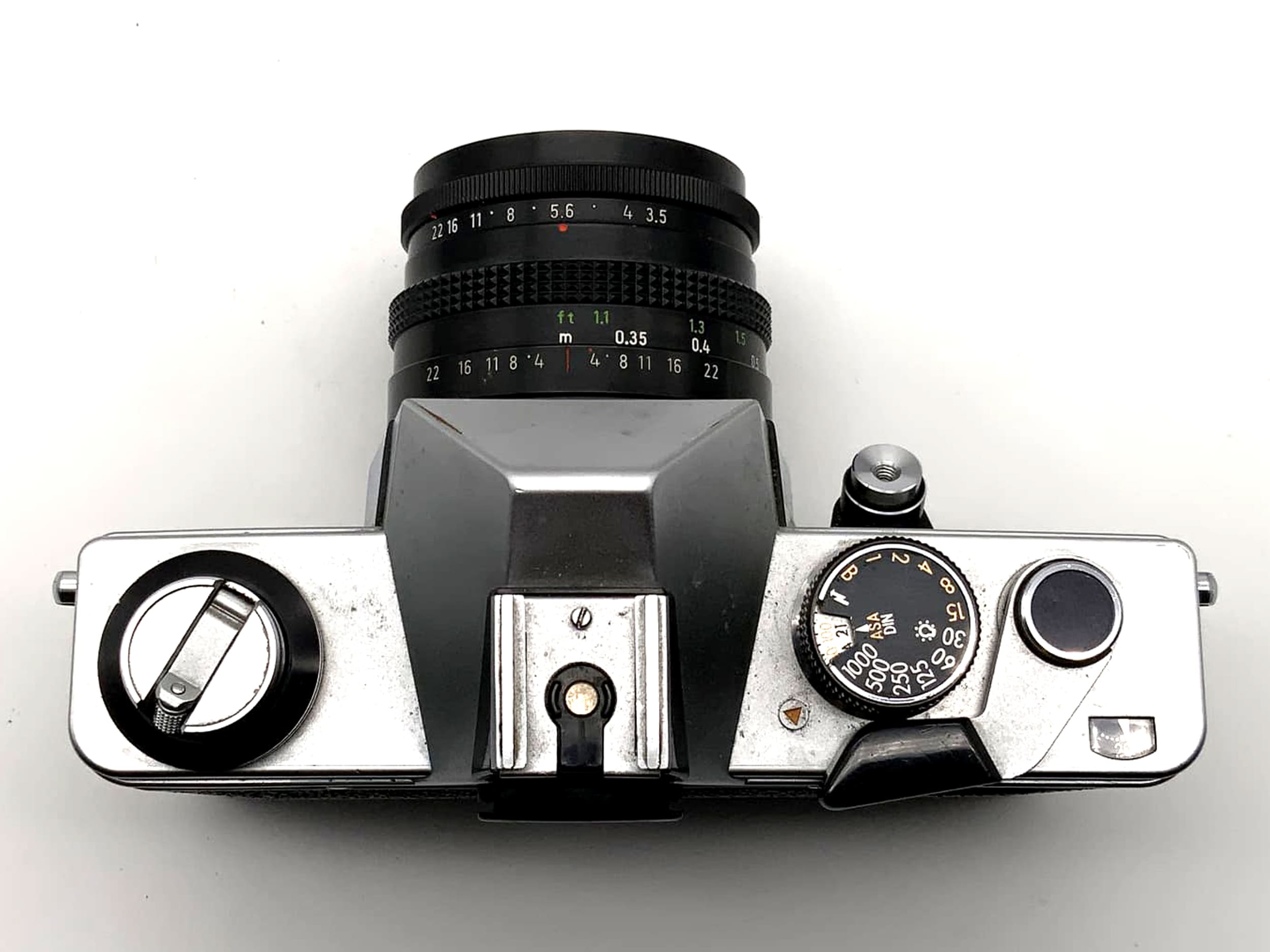 Pentacon Praktica L with 3.5 30mm lens SLR camera 35mm analog