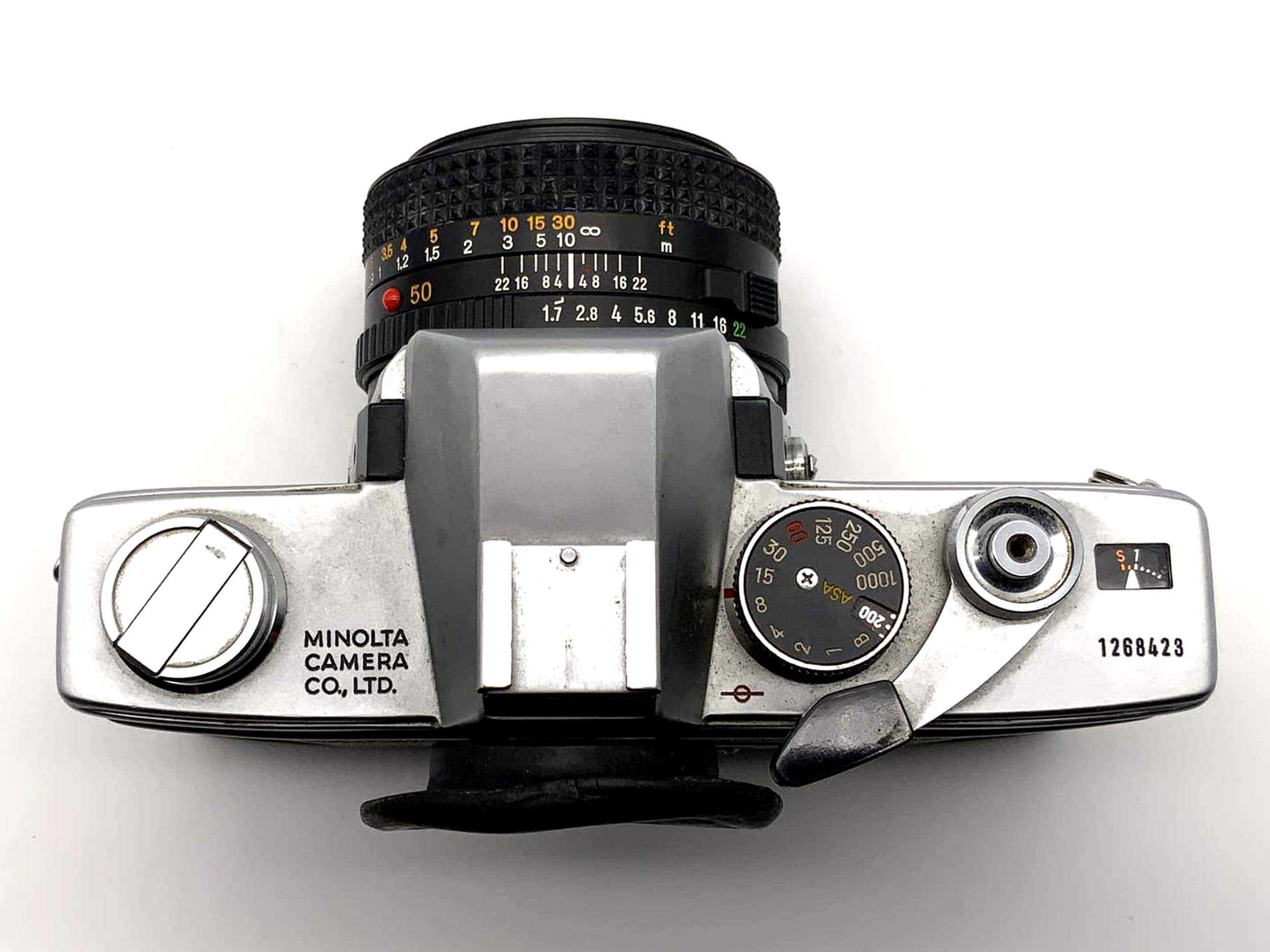 Minolta SRT 101 with Minolta MD 1.7 50mm SLR camera 35mm analog