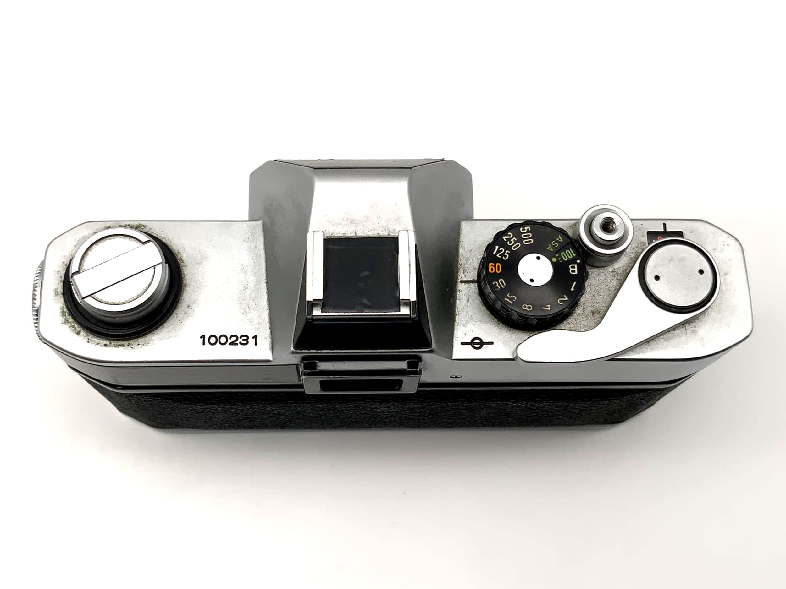 Canon TL b QL 35mm analog SLR camera body (Canon FD)