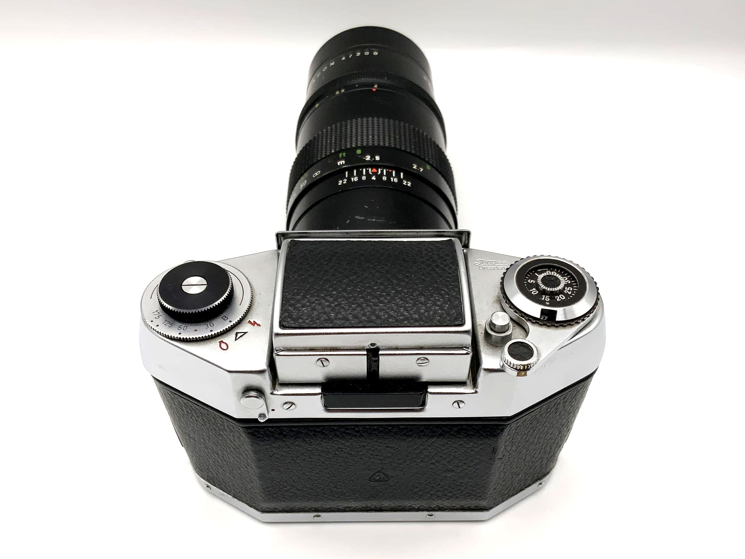 Exakta Exa 1a analog SLR camera with Pentacon 4/200 lens