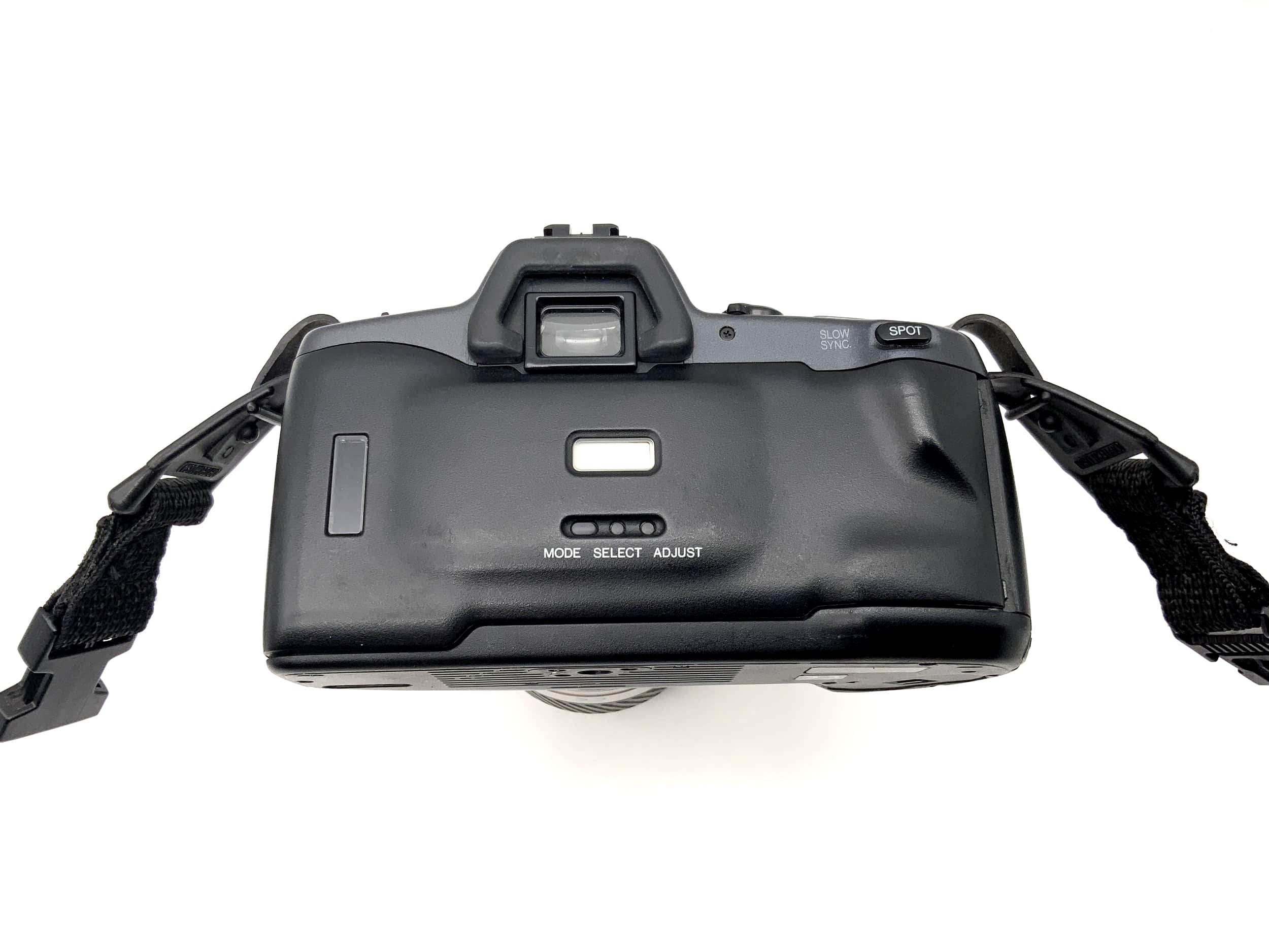Minolta Dynax 500 si SLR camera with AF Zoom 28-100mm 1:3.5-5.6 lens