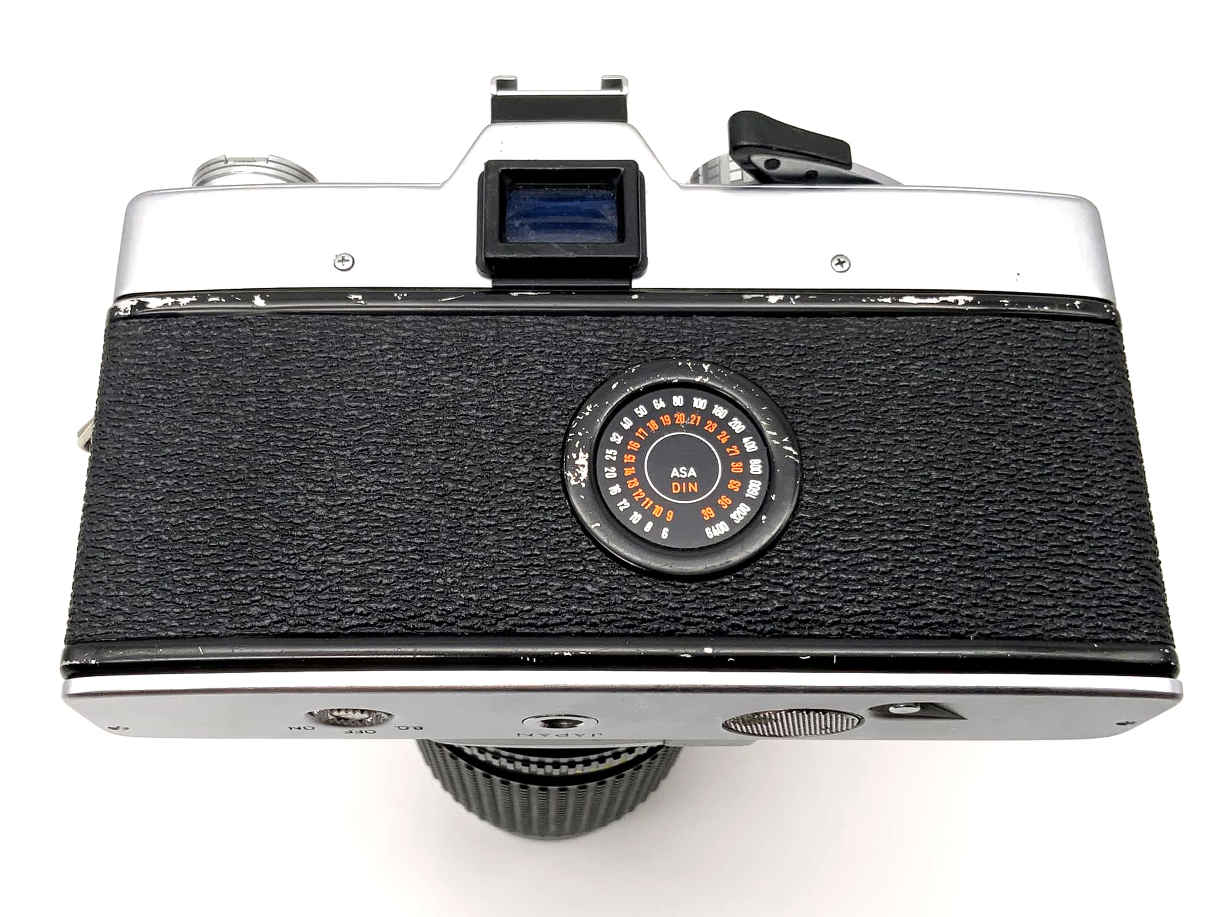 Minolta SRT101 with Tokina RMC 4.5 80-200mm SLR camera, 35mm analog