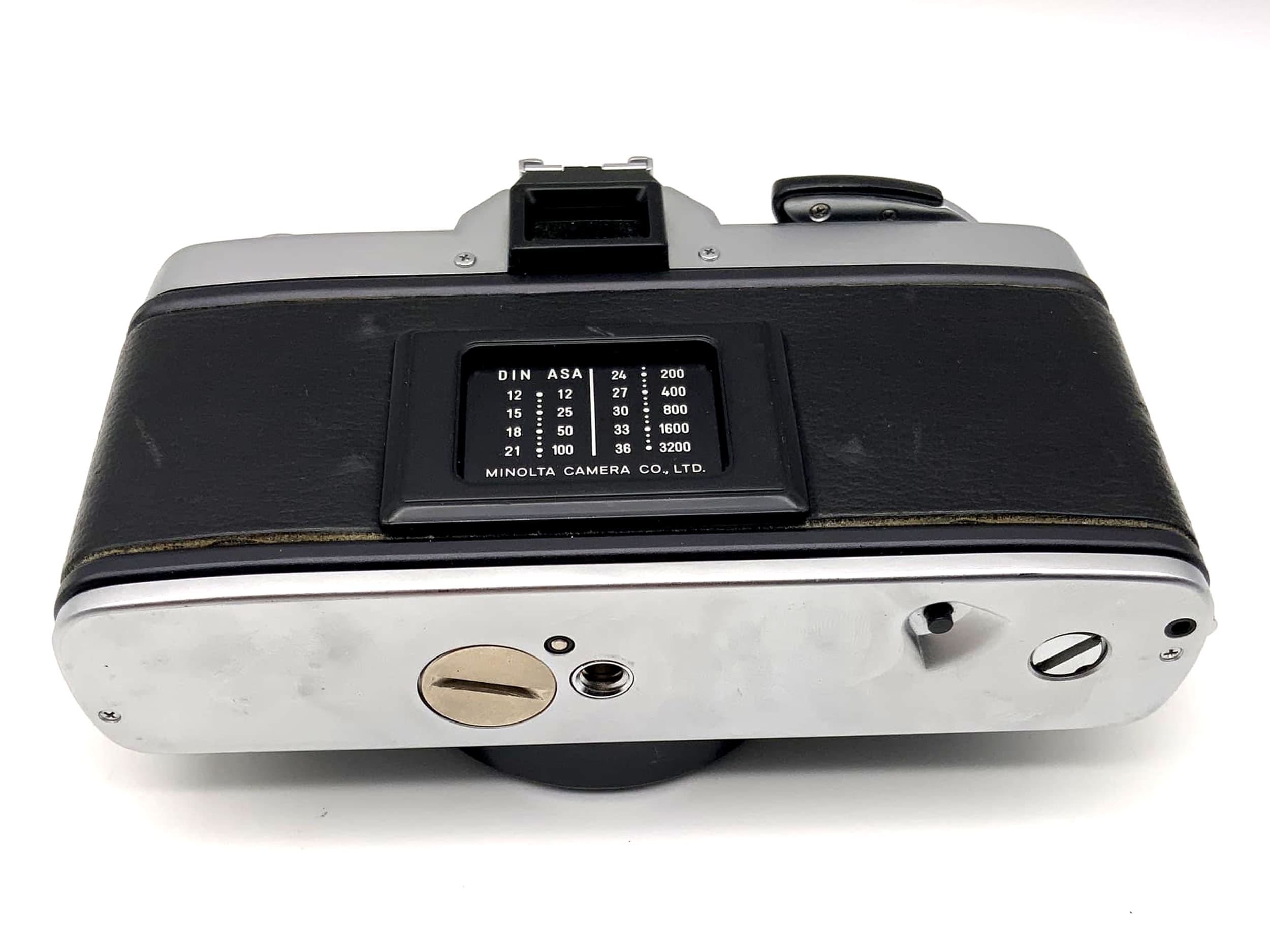 Minolta XG2 XG 2 35mm analog SLR camera body