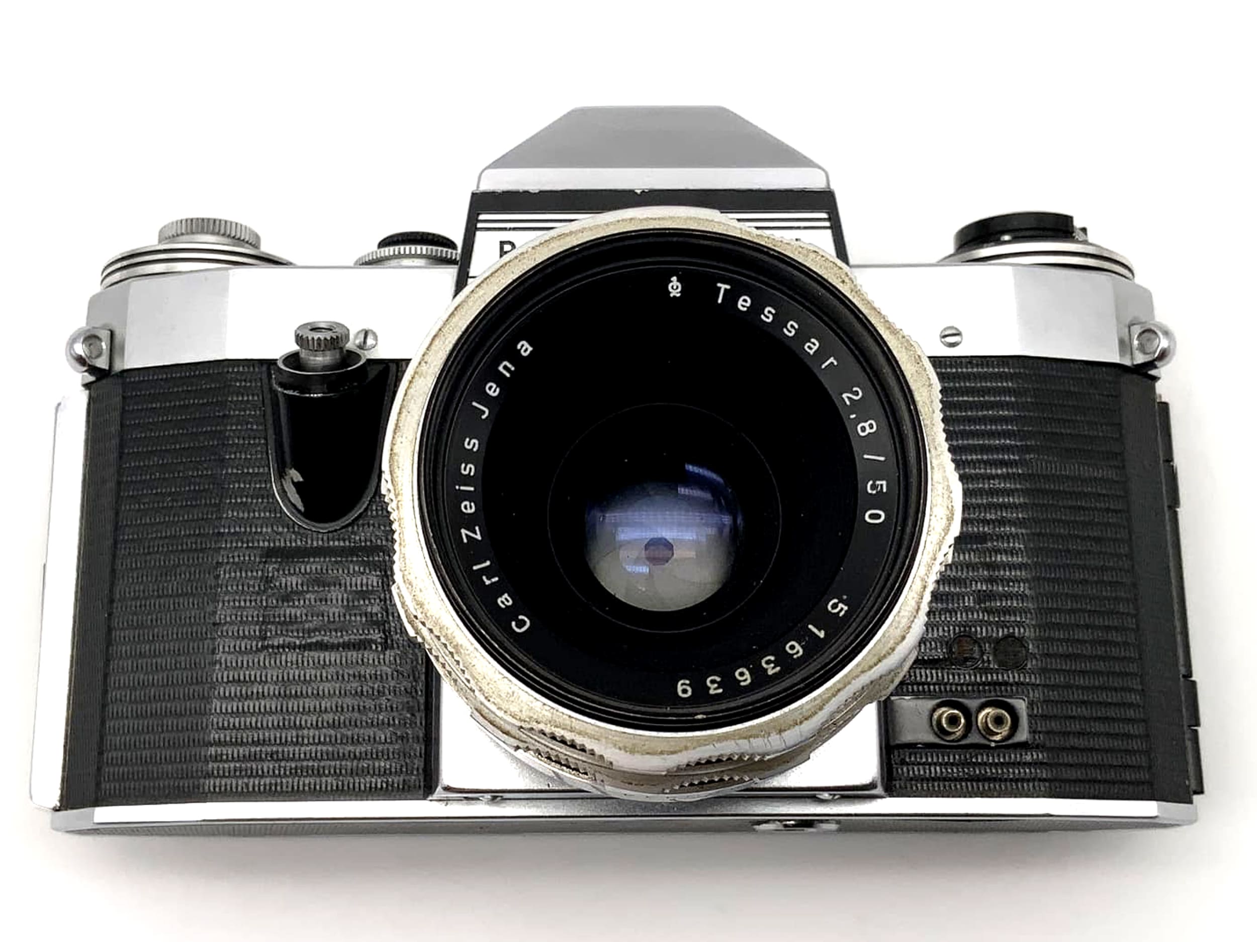 Praktica Nova SLR camera with Carl Zeiss Jena Tessar 2.8 / 50mm lens