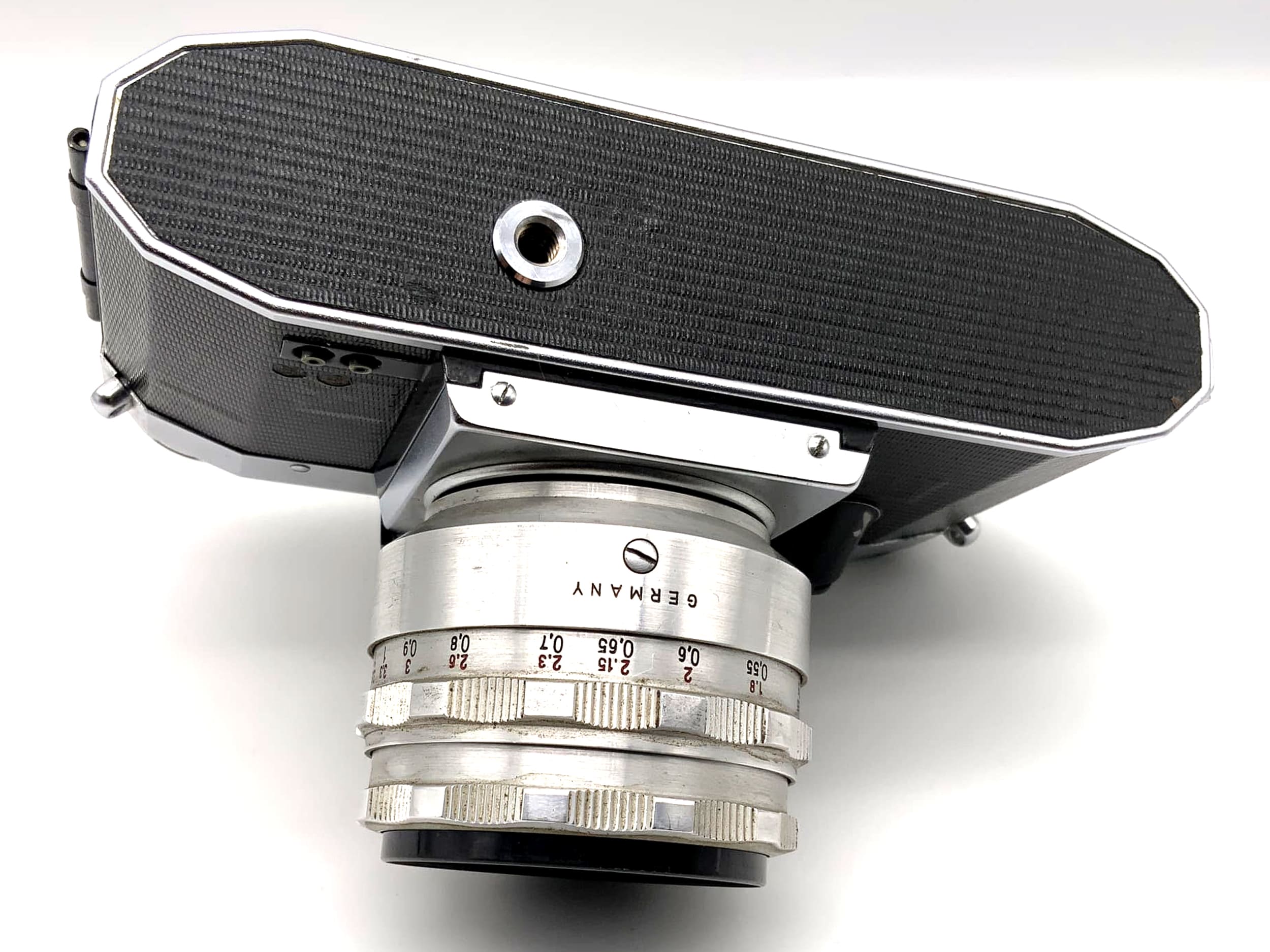 Praktica Nova SLR camera with Carl Zeiss Jena Tessar 2.8 / 50mm lens