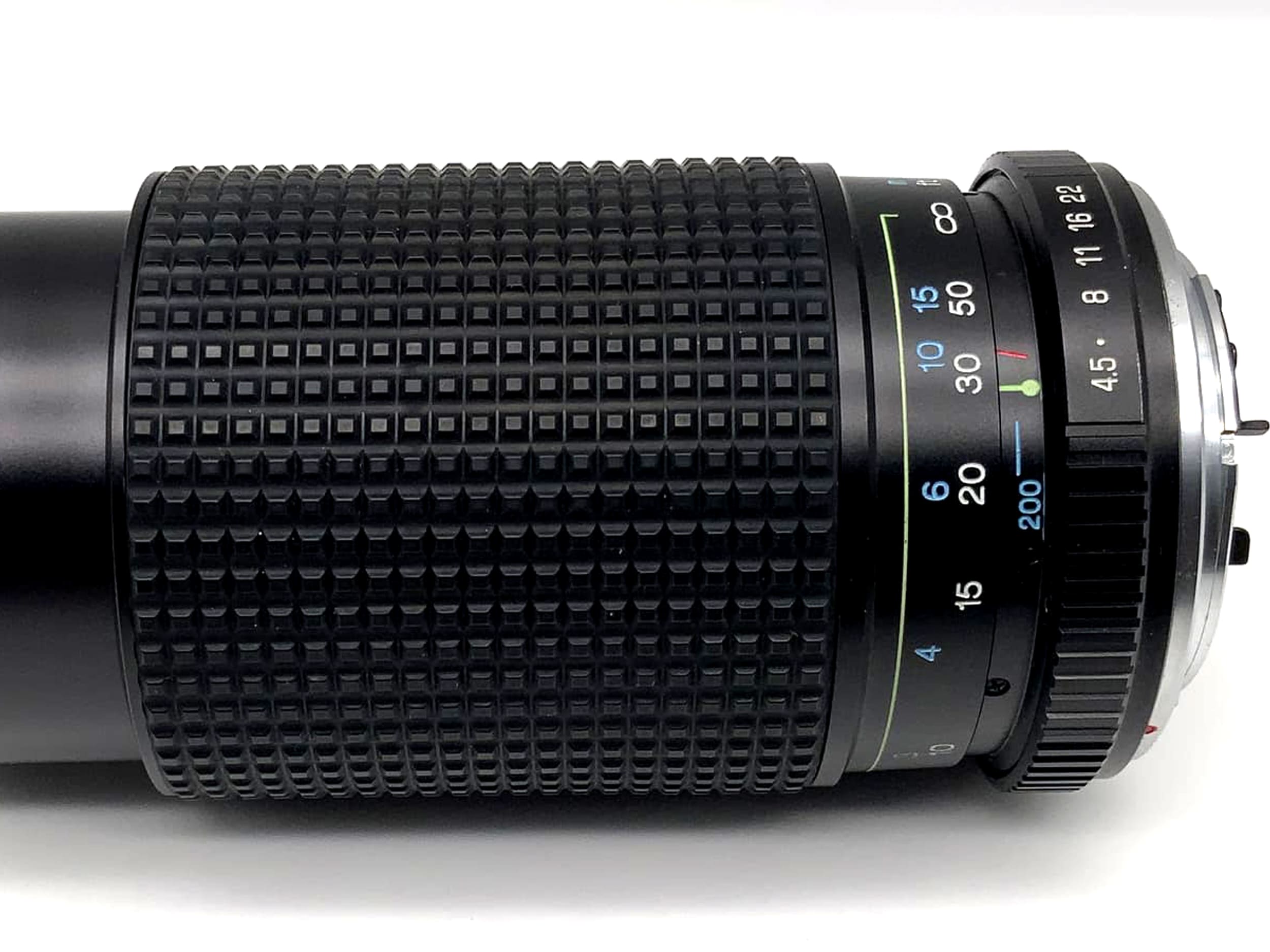 Tokina RMC 1:4.5 80-200mm analog lens (Yashica Contax C/Y)
