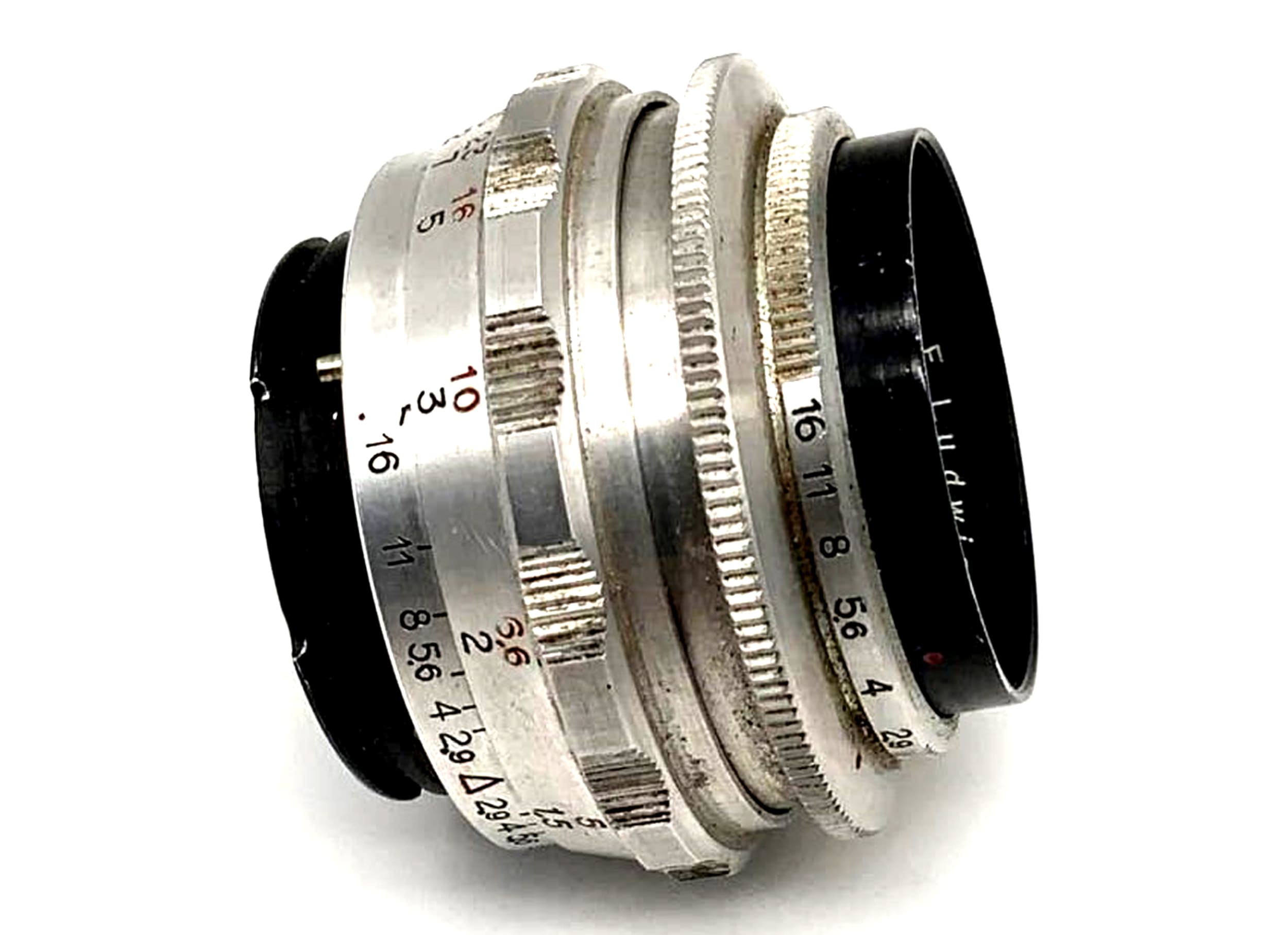 E. Ludwig Meritar f/2.9 50mm Red V lens, analog Exa mount