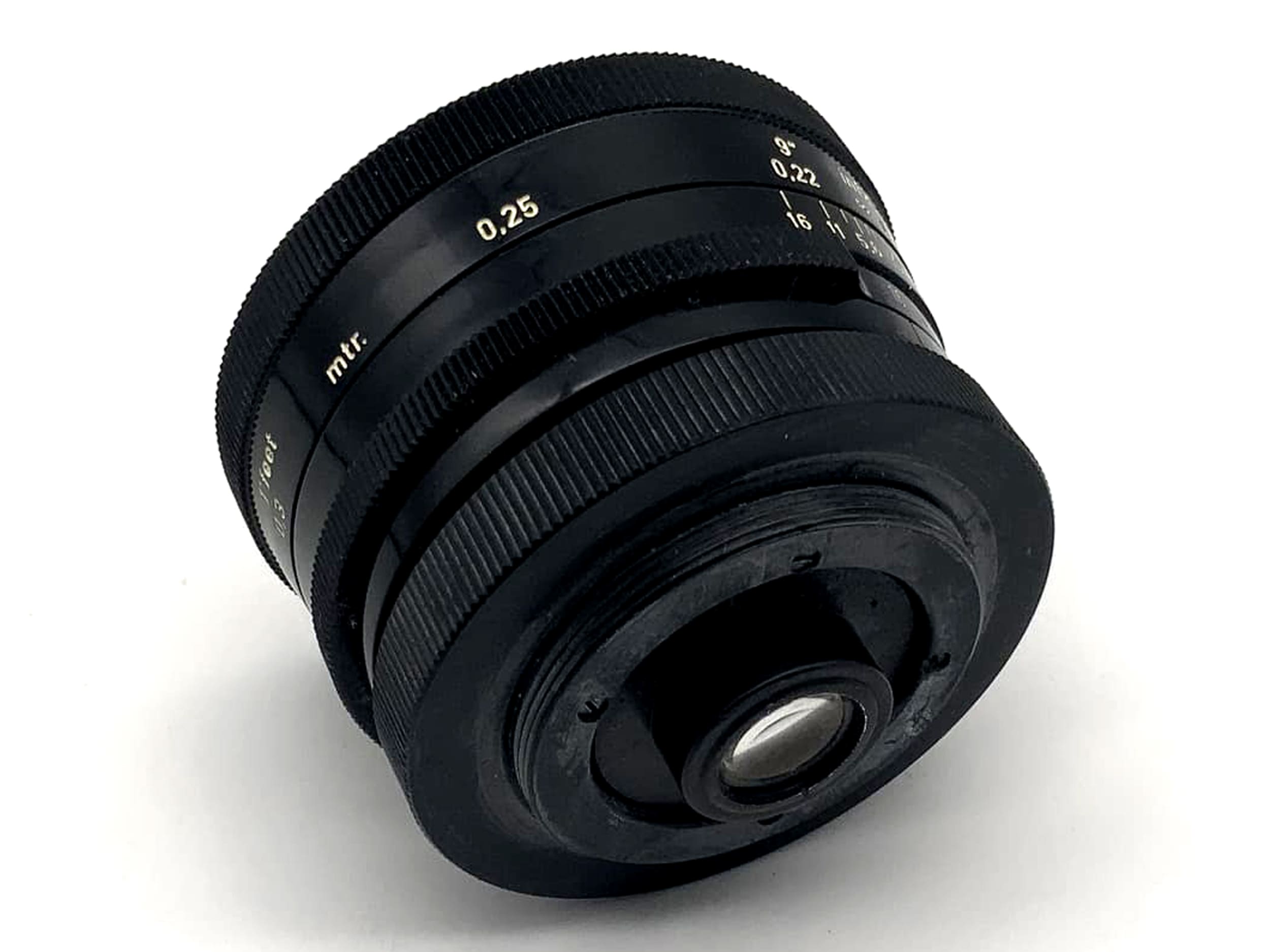 Revue wide-angle 1:3.5 28mm lens, manual analog lens (M42)