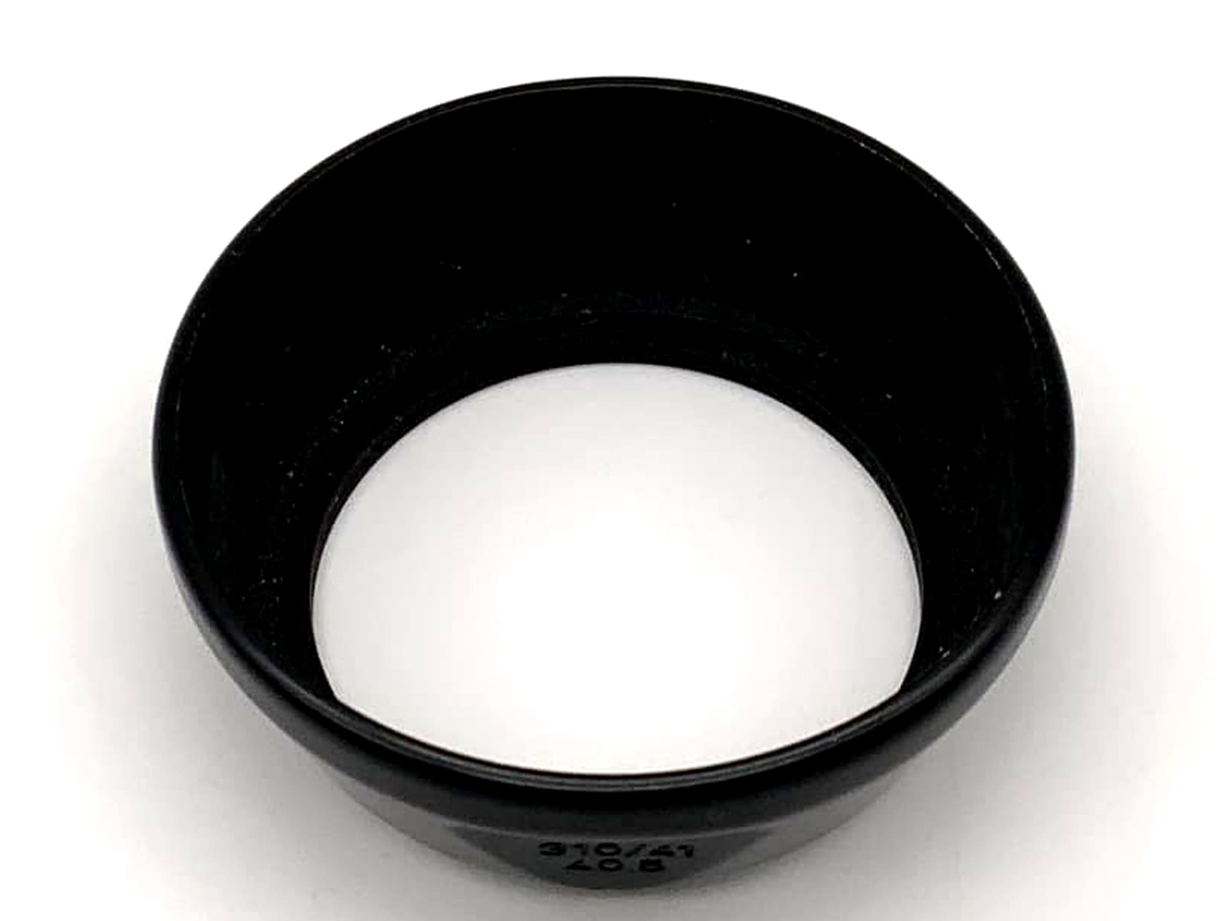 Voigtländer 310/41 40.5 f=50mm lens hood