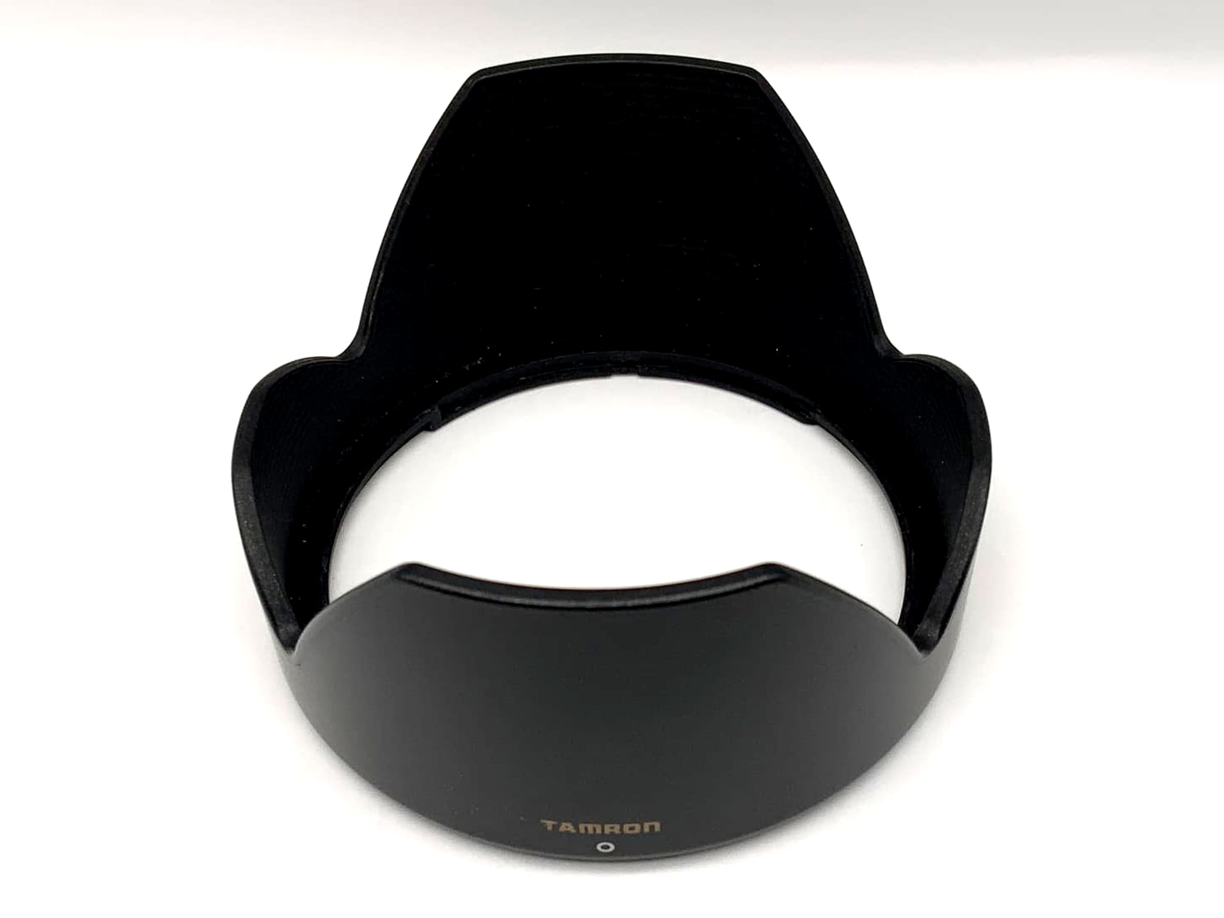Tamron D5FH lens hood