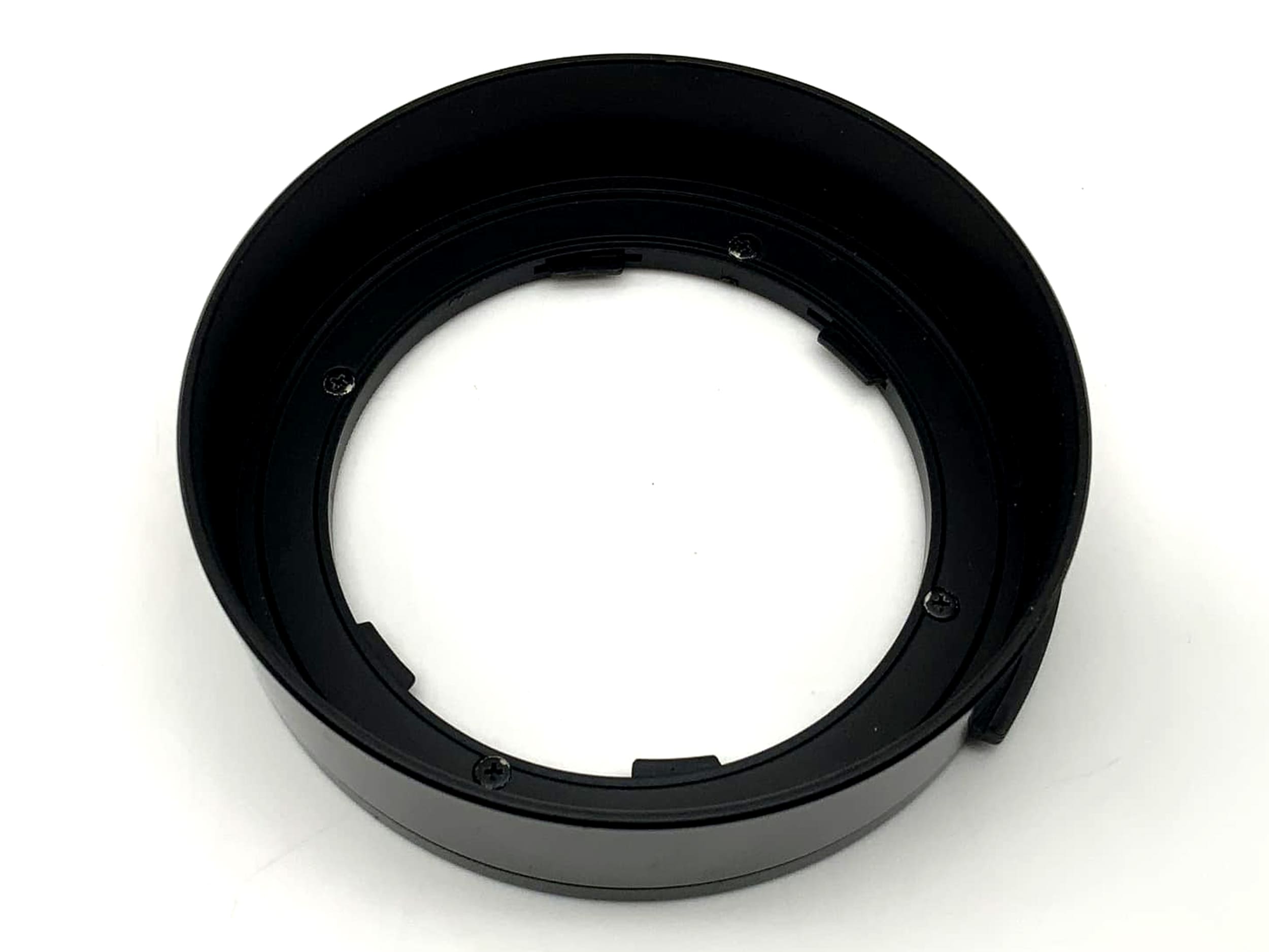 Tokina SH-522 52mm lens hood