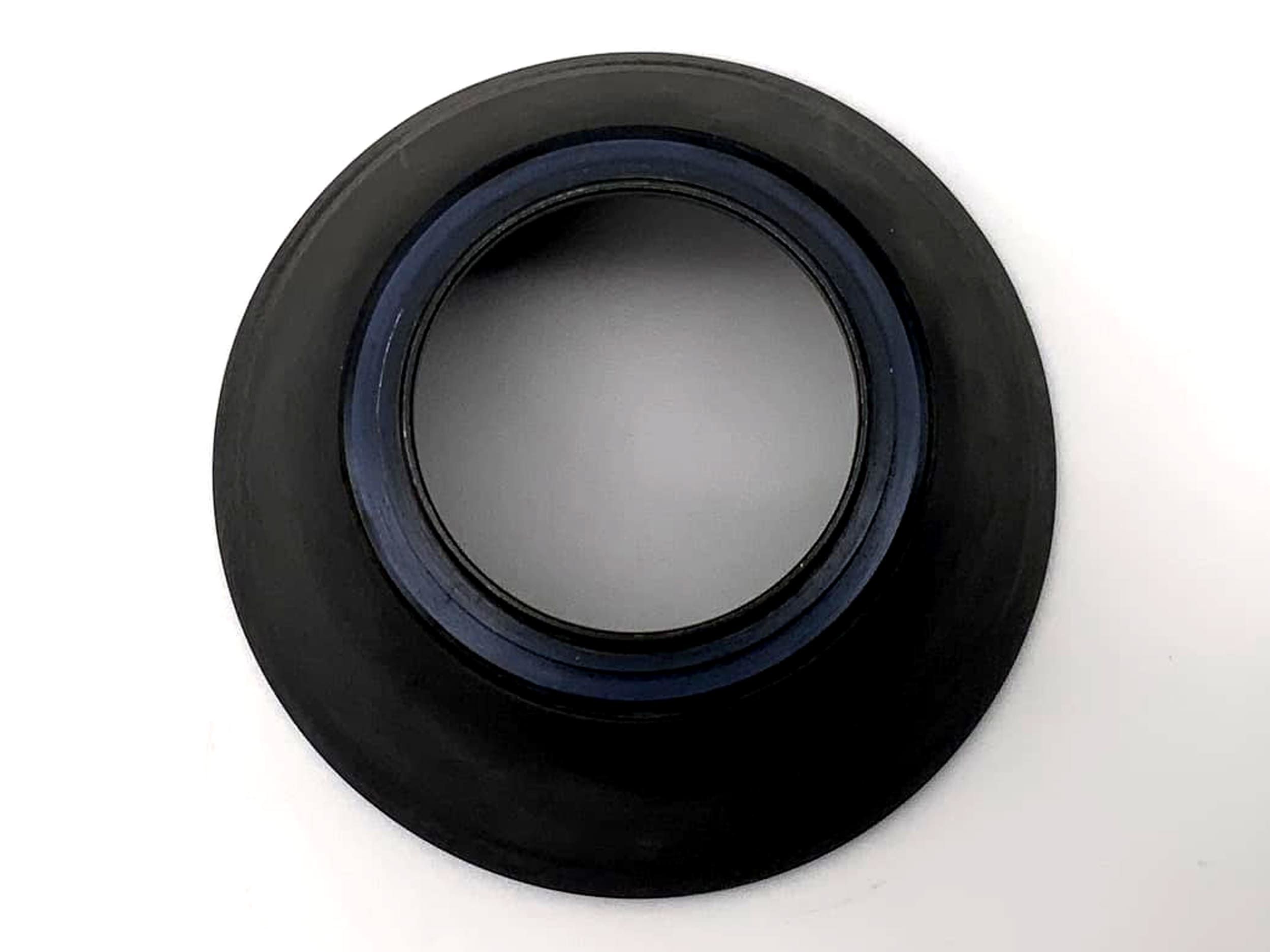 Zeiss Ikon AG lens hood 1109 S27 27mm lens hood