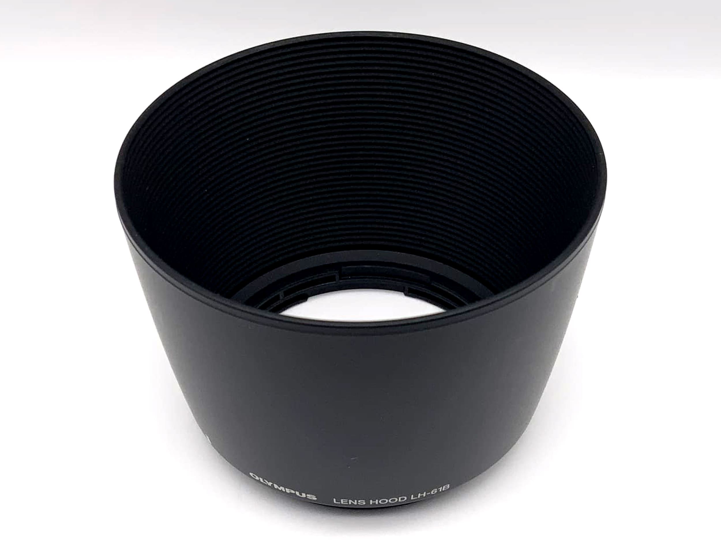Olympus LH-61B lens hood
