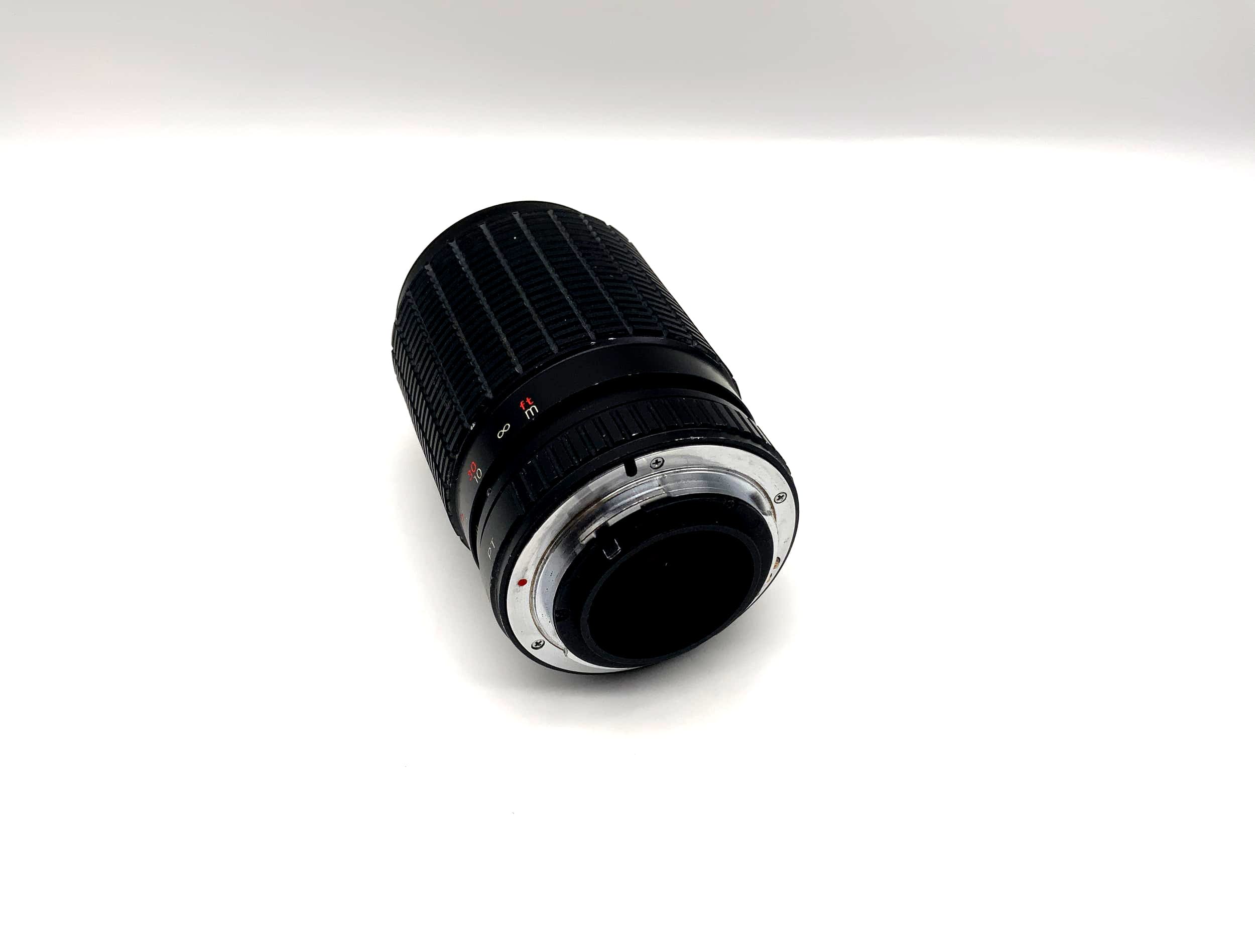 Beroflex 70-210mm 1:4.0-5.6 Lens Multi Coating Auto Zoom Lens (Praktica B)