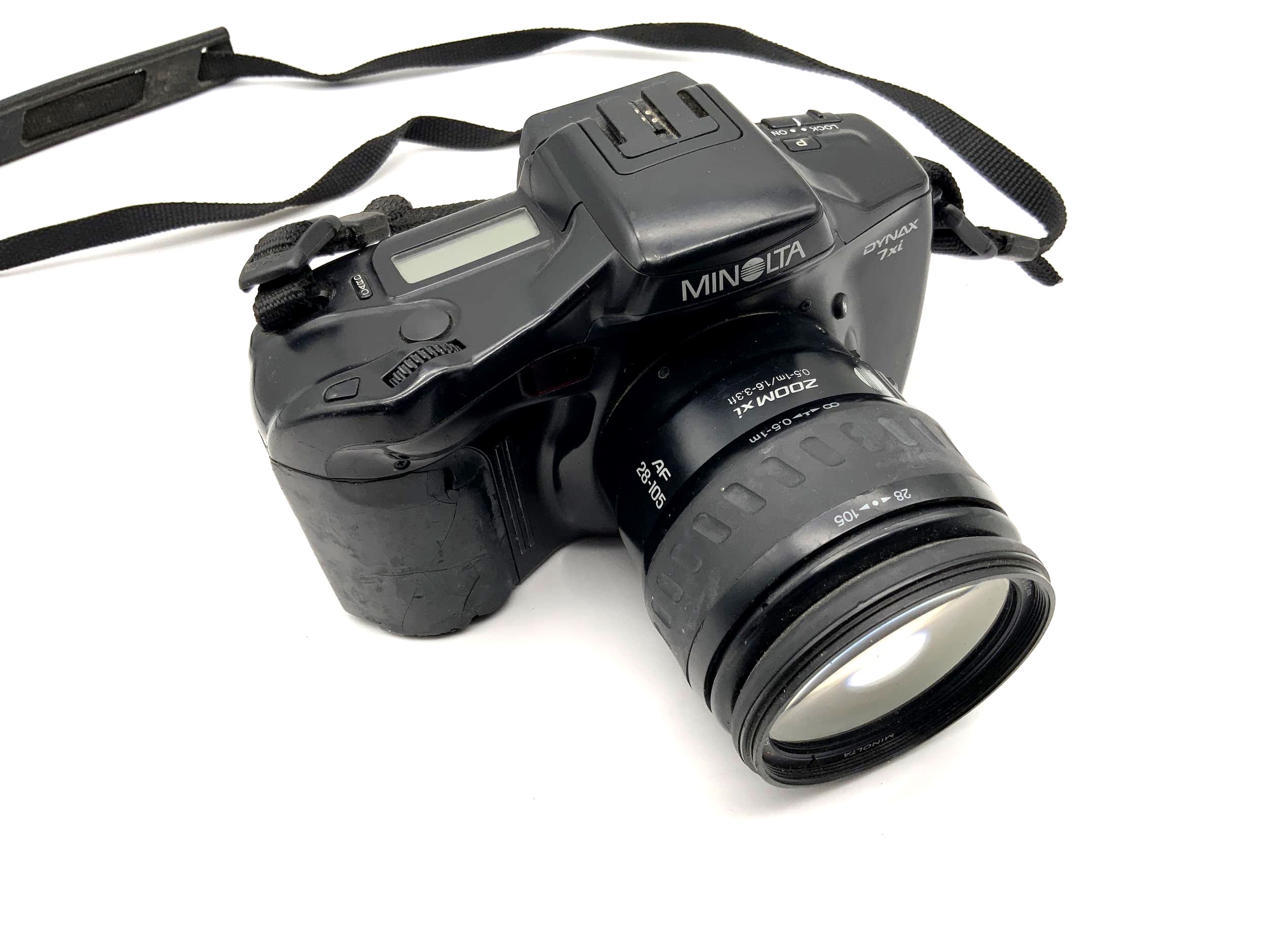 Minolta Dynax 7 xi analog SLR camera with AF Zoom Xi 1:3.5-4.5 lens
