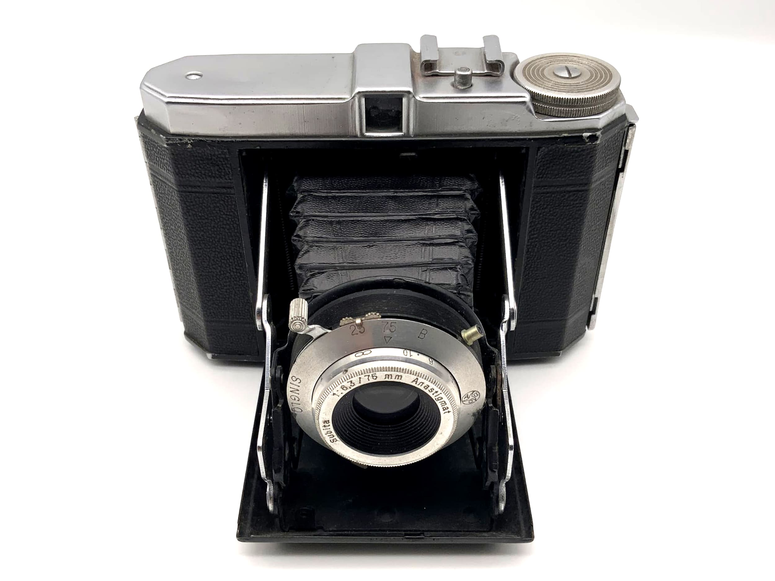 Dacora Subita analog camera folding camera roll film vintage bellows camera