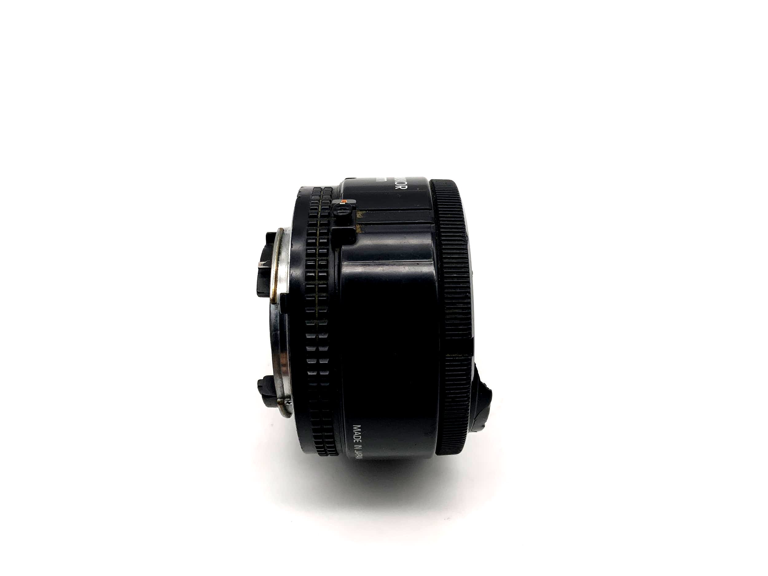 Nikon 28mm 1:2.8 Lens Nikkor Camera Camera Lens (Nikon AF)