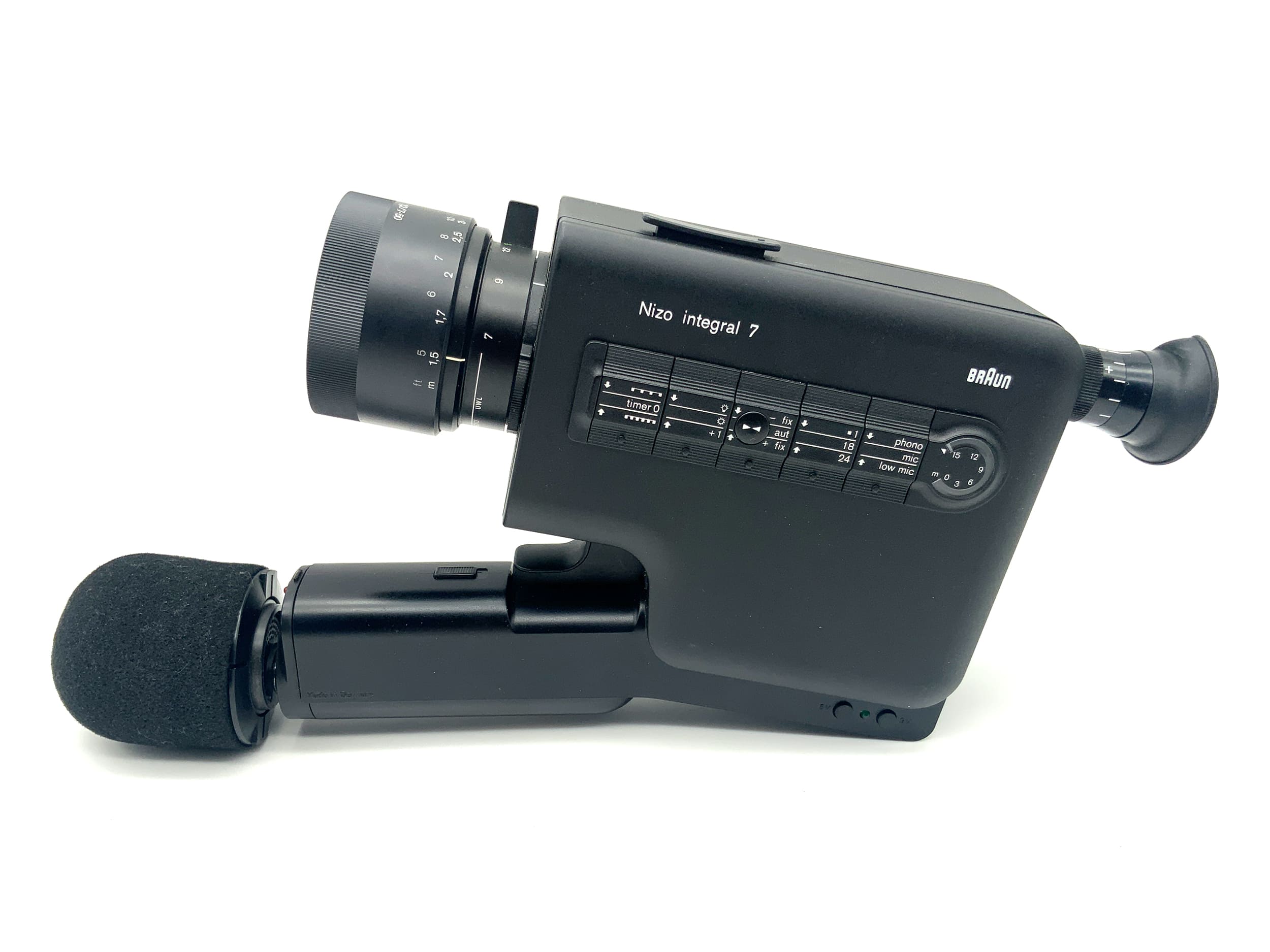 Braun Nizo Integral 7 film camera with Macro-Variogon 1:2.7/7-50mm Super 8