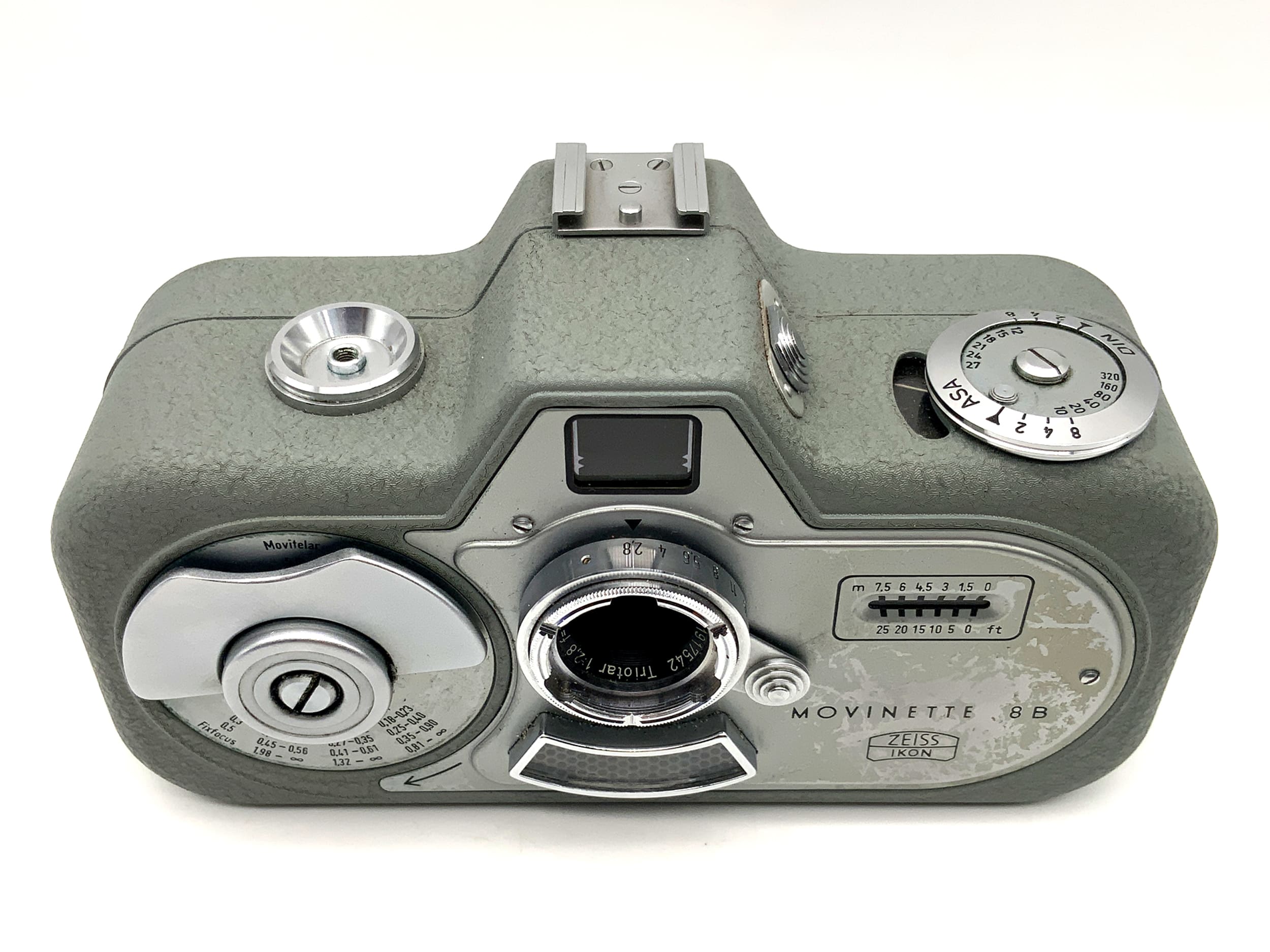 Zeiss Ikon Movinette 8B film camera with Triotar 1:2.8 f=10mm 16mm narrow film