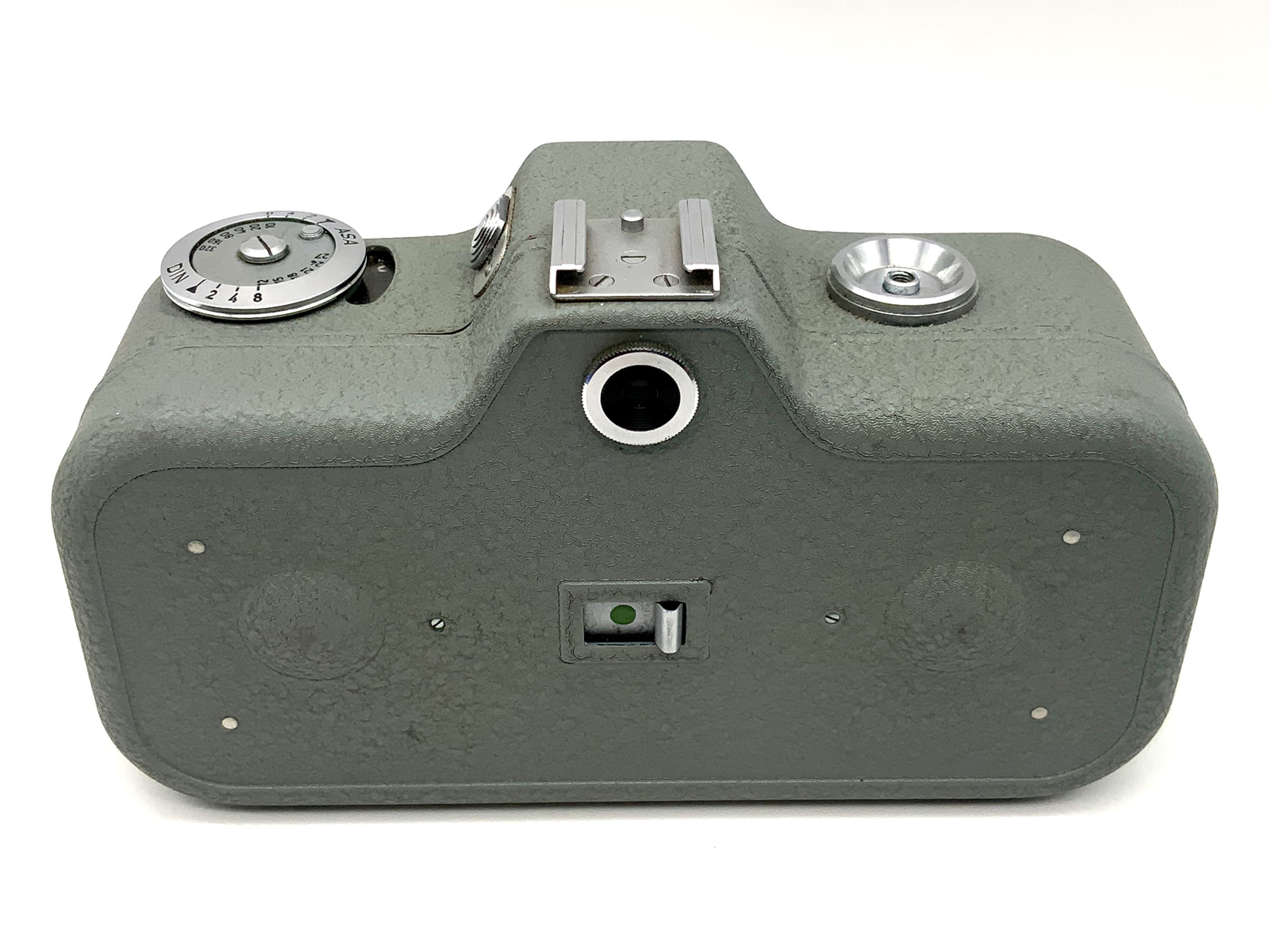 Zeiss Ikon Movinette 8B film camera with Triotar 1:2.8 f=10mm 16mm narrow film
